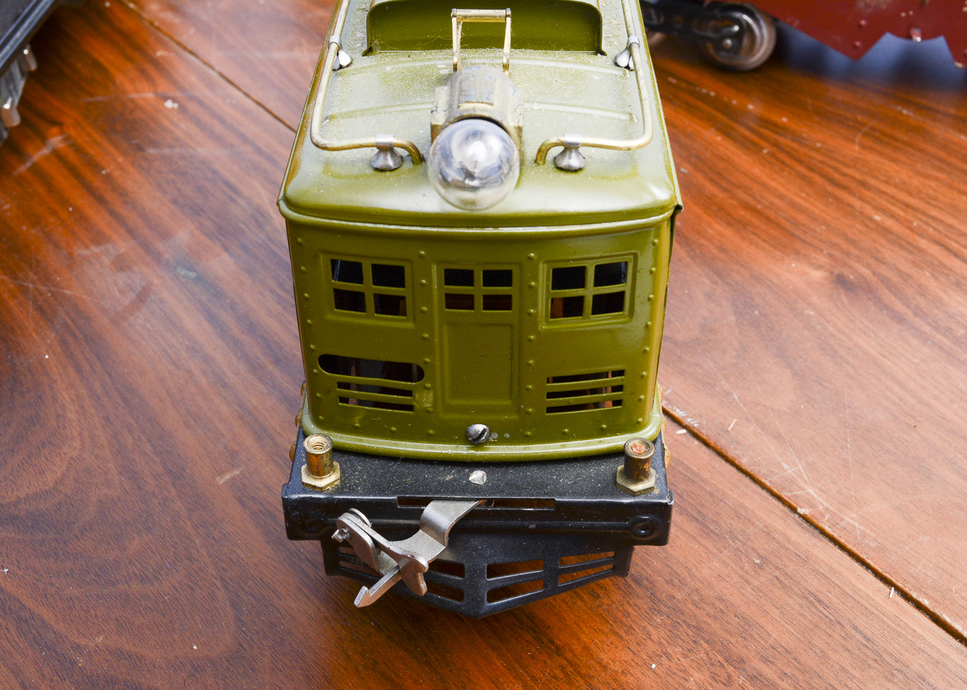Pre-War Lionel Train Cars