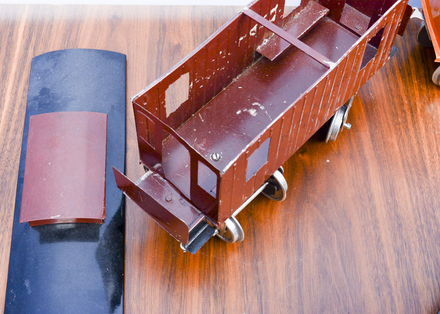 Pre-War Lionel Train Cars