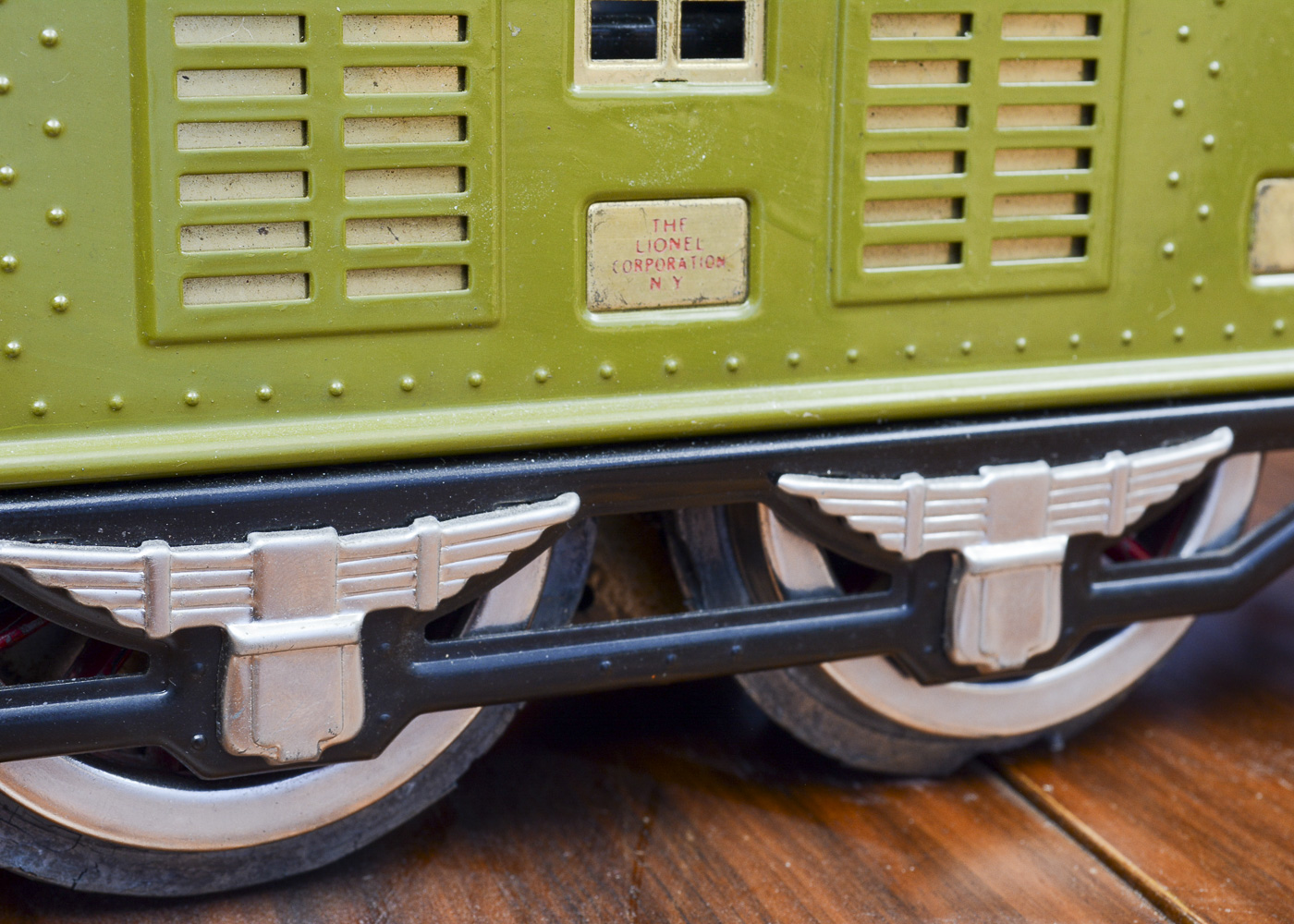 Pre-War Lionel Train Cars