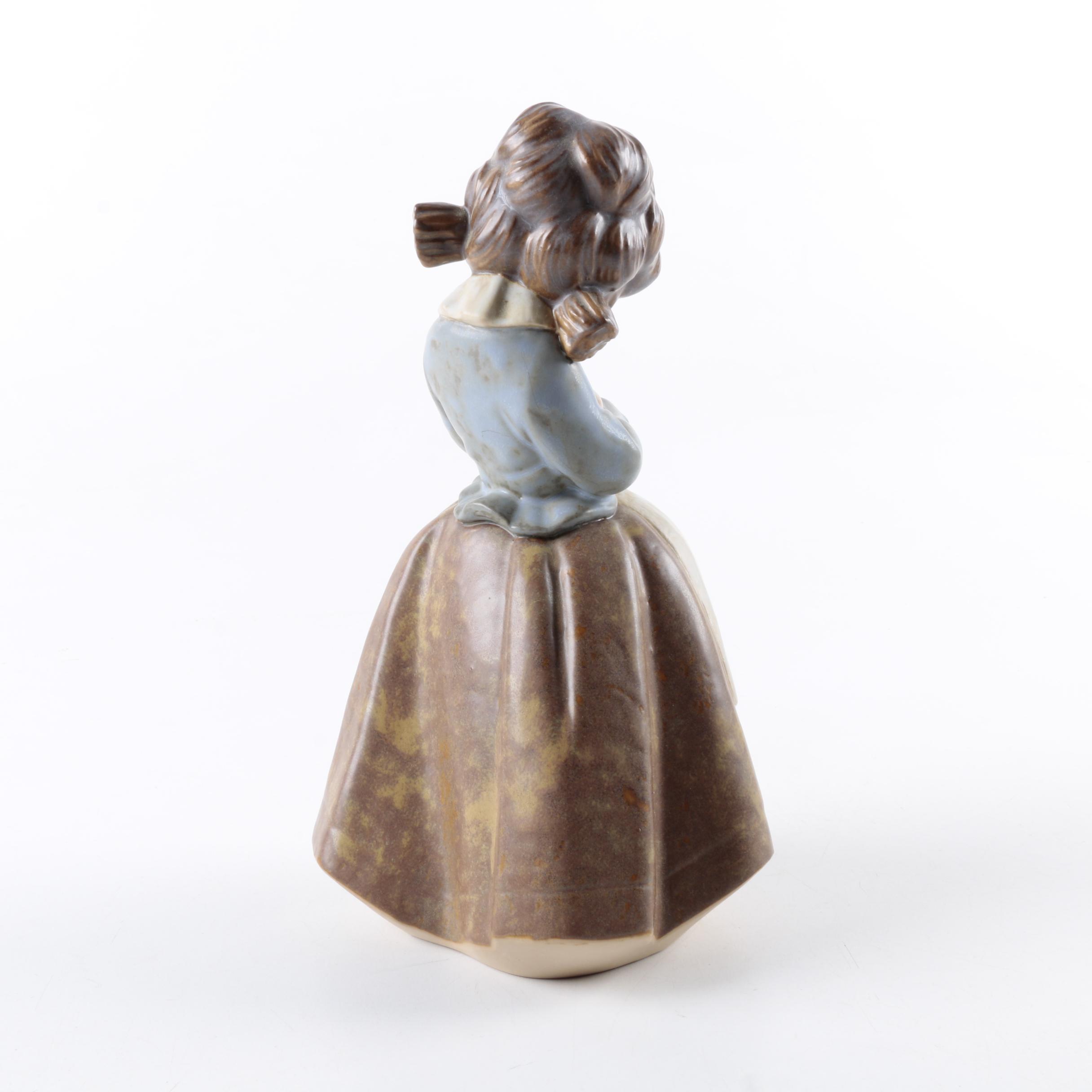 Lladro "Tenderness" Porcelain Figurine