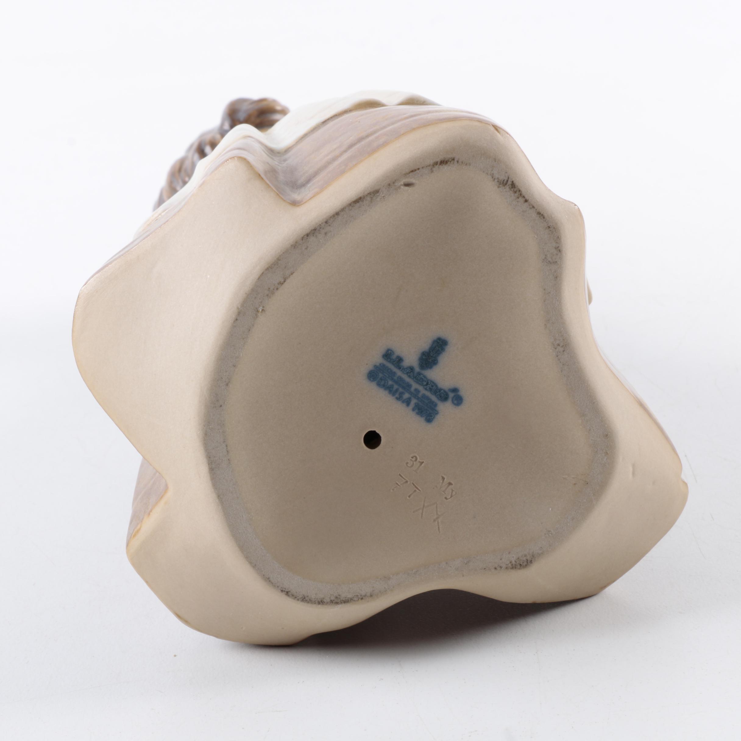 Lladro "Tenderness" Porcelain Figurine