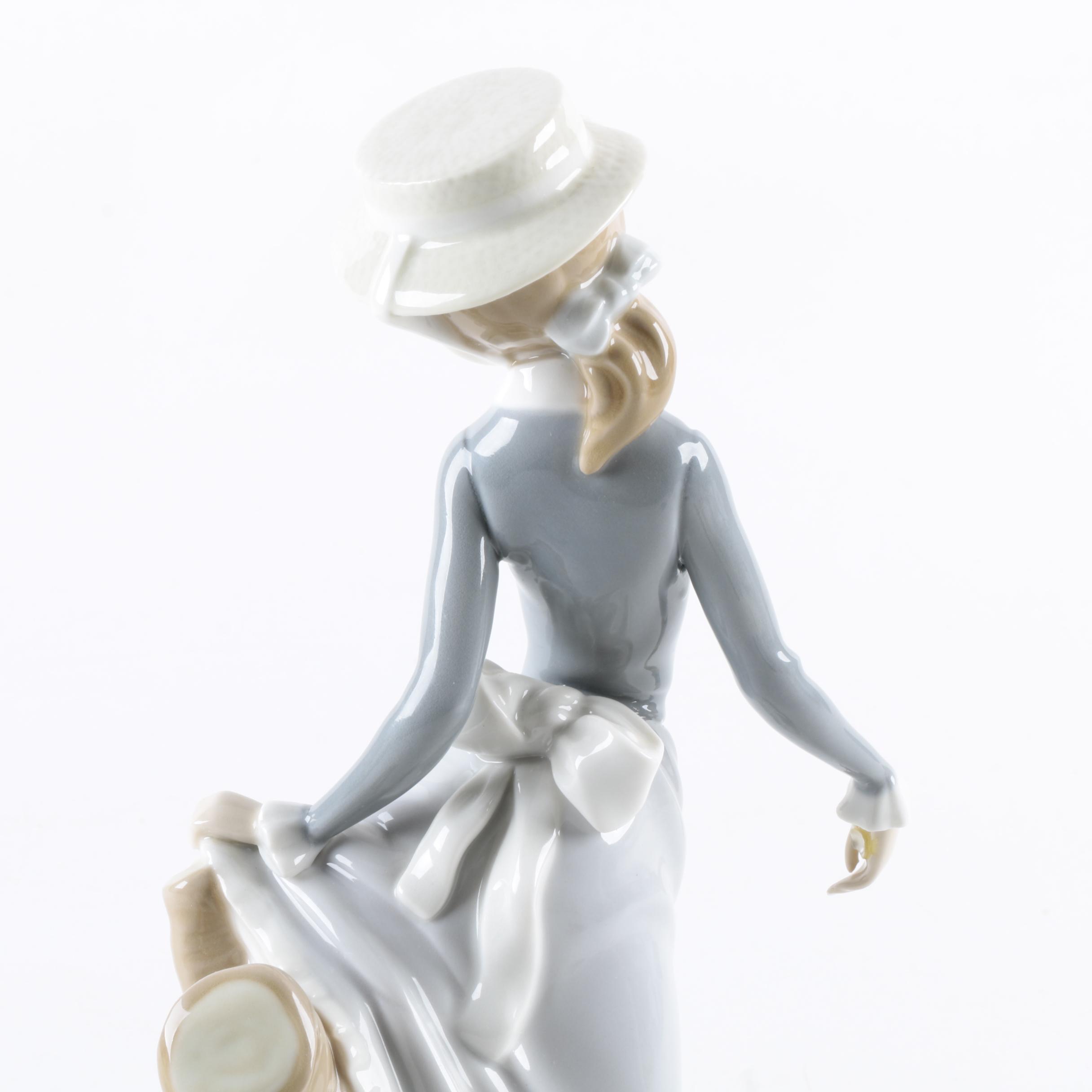Lladró Lady with Parasol Porcelain Figurine