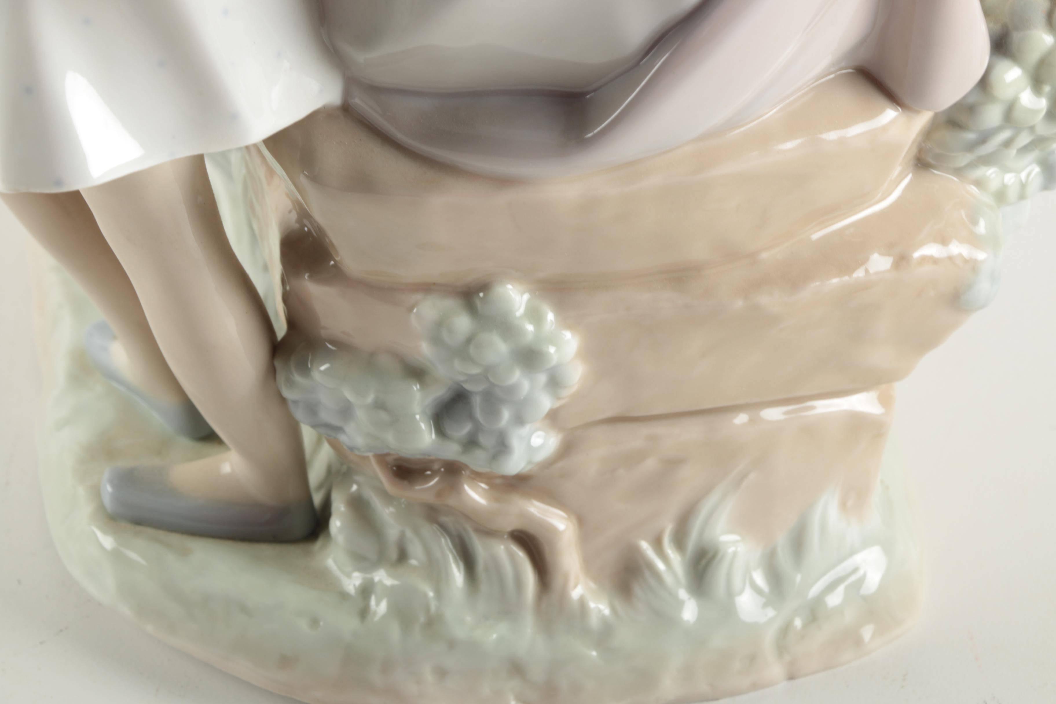 Vintage Lladró "Mother" Figurine