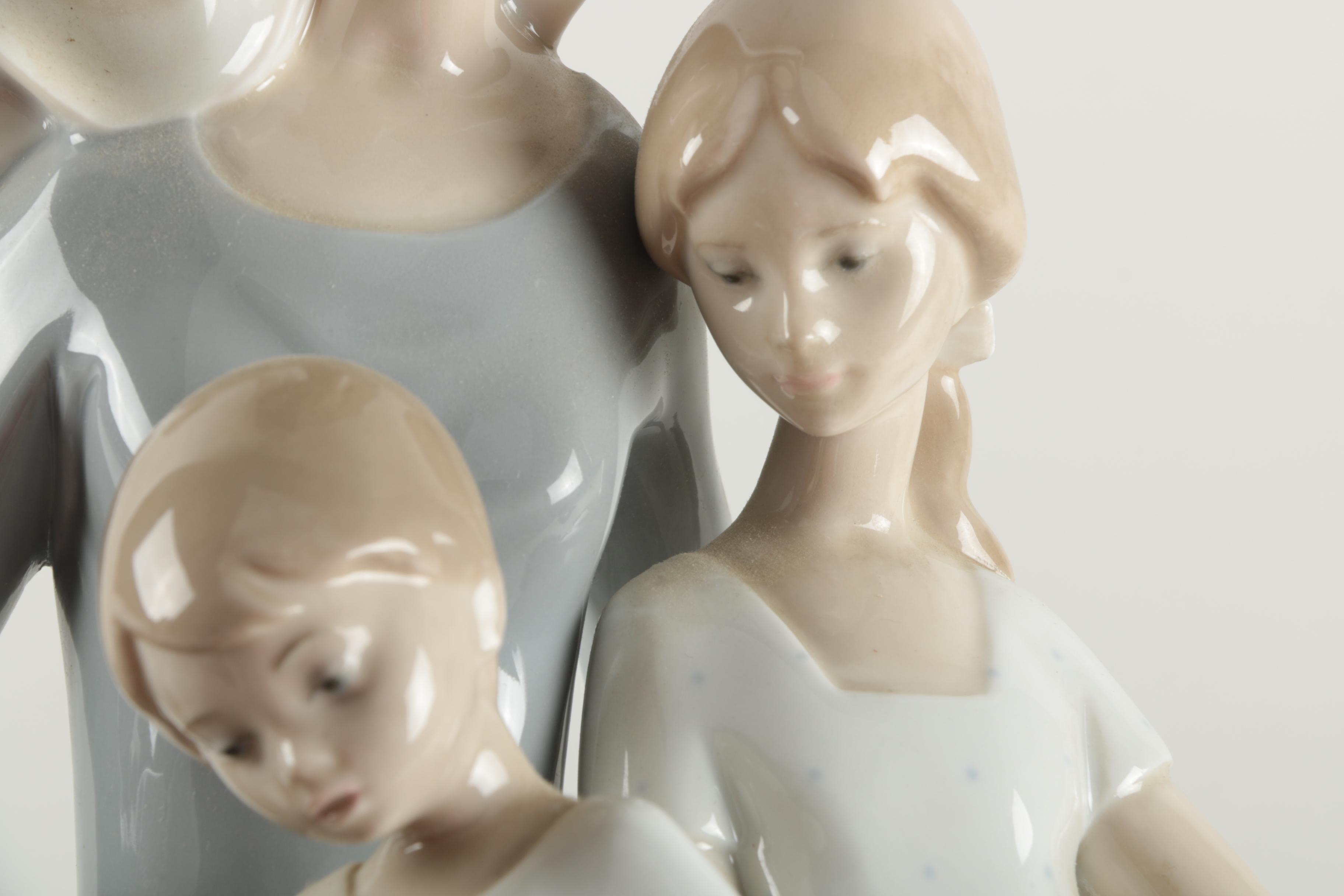 Vintage Lladró "Mother" Figurine