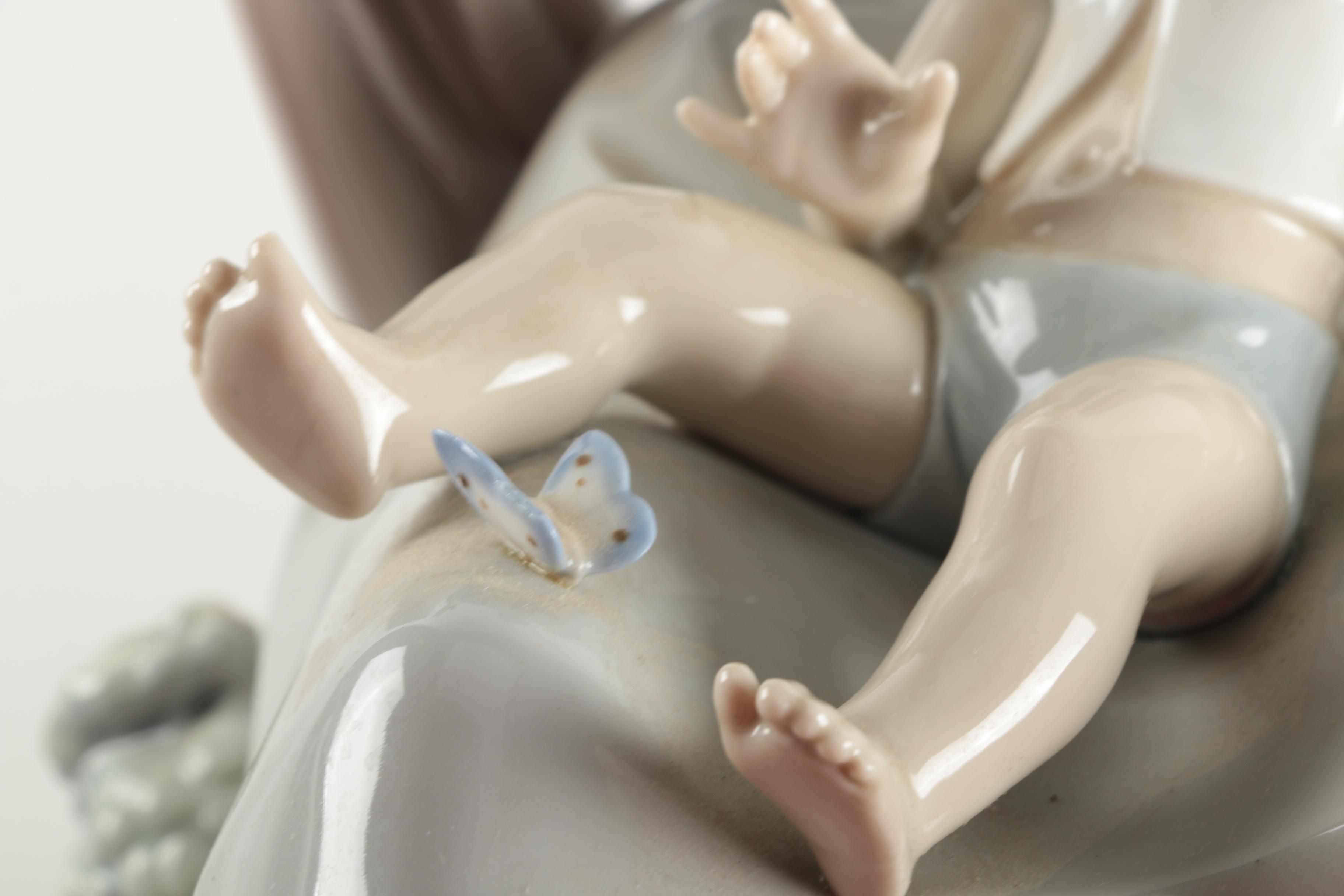 Vintage Lladró "Mother" Figurine