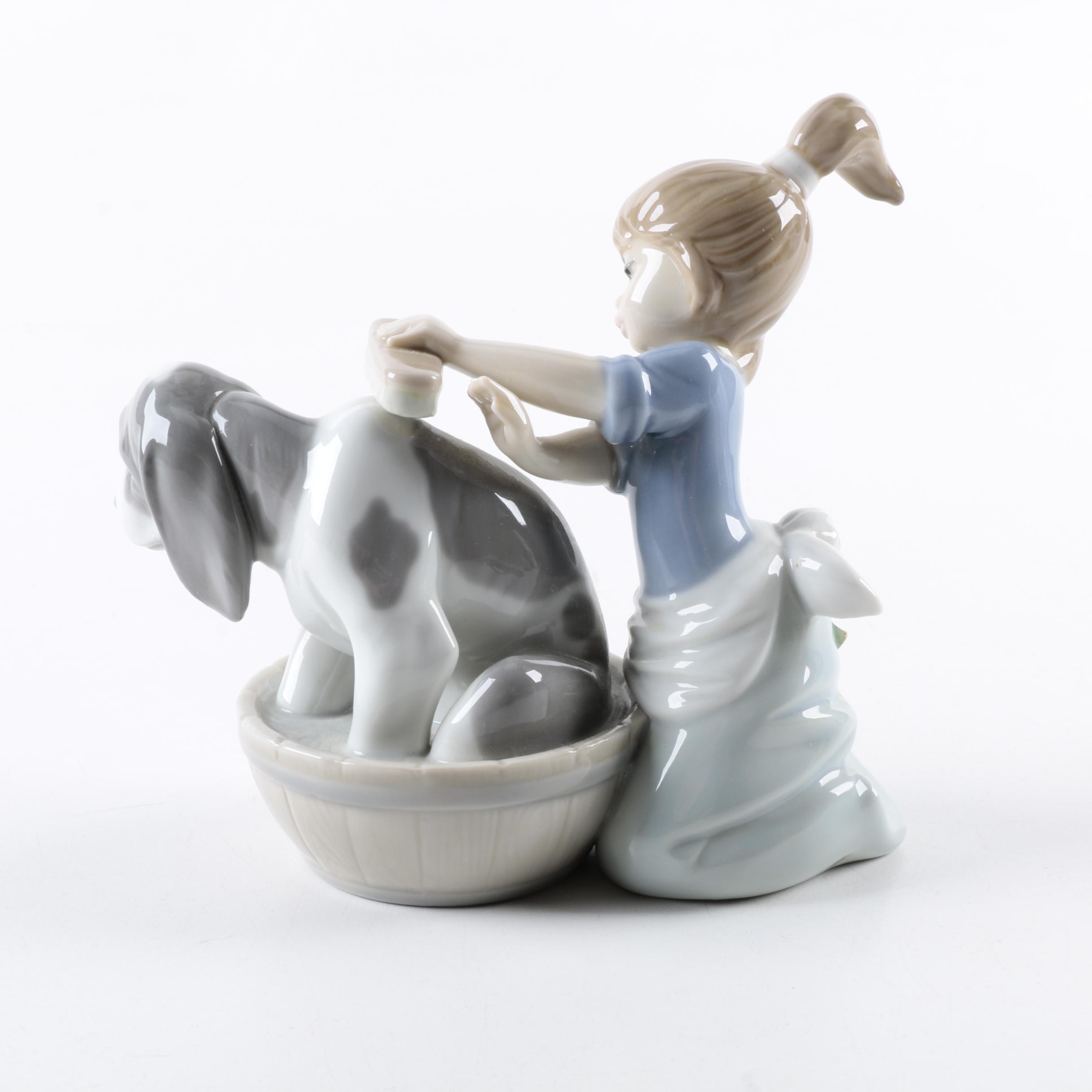 Lladró "Bashful Bather" Figurine
