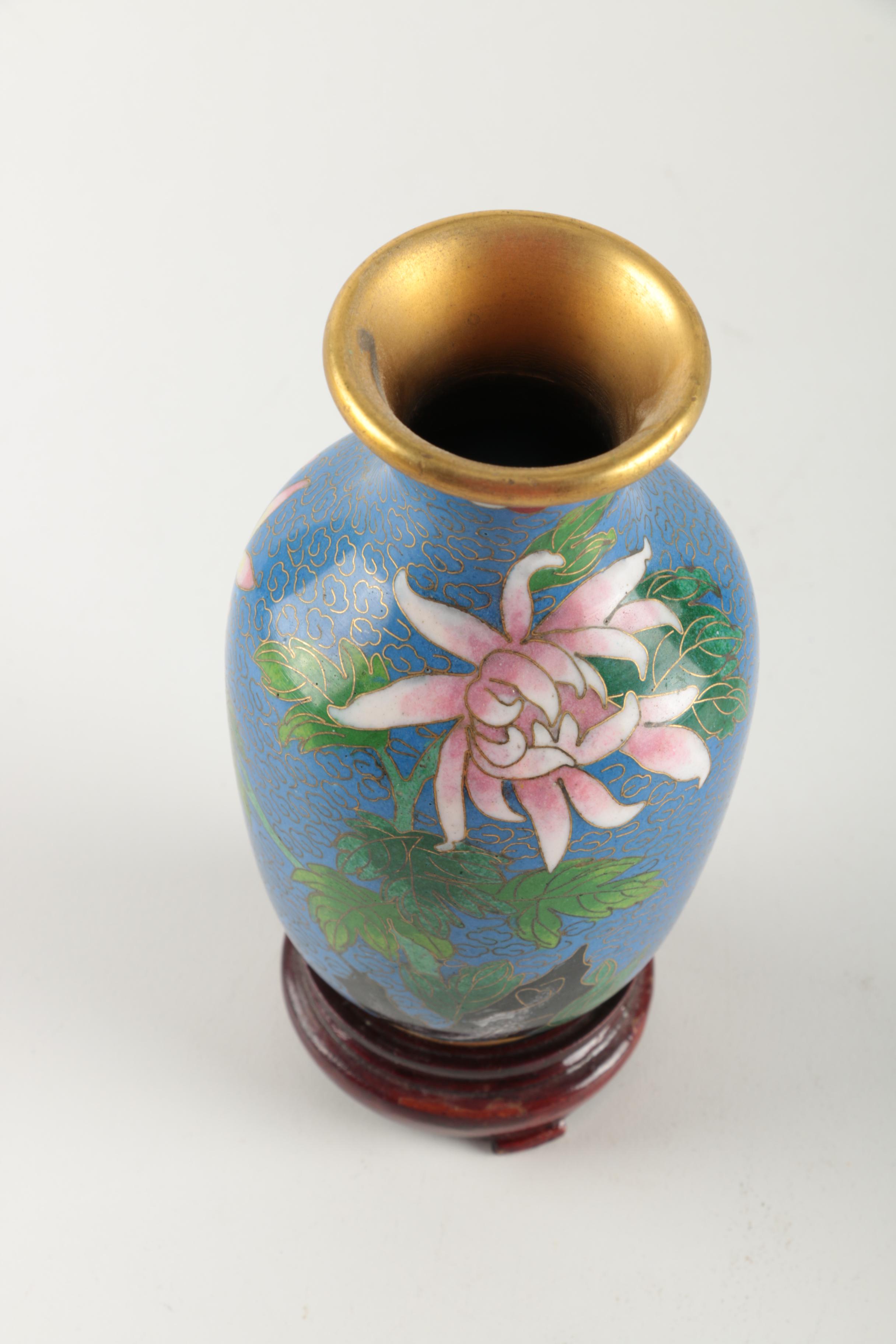 Chinese Cloisonné Vase With Stand