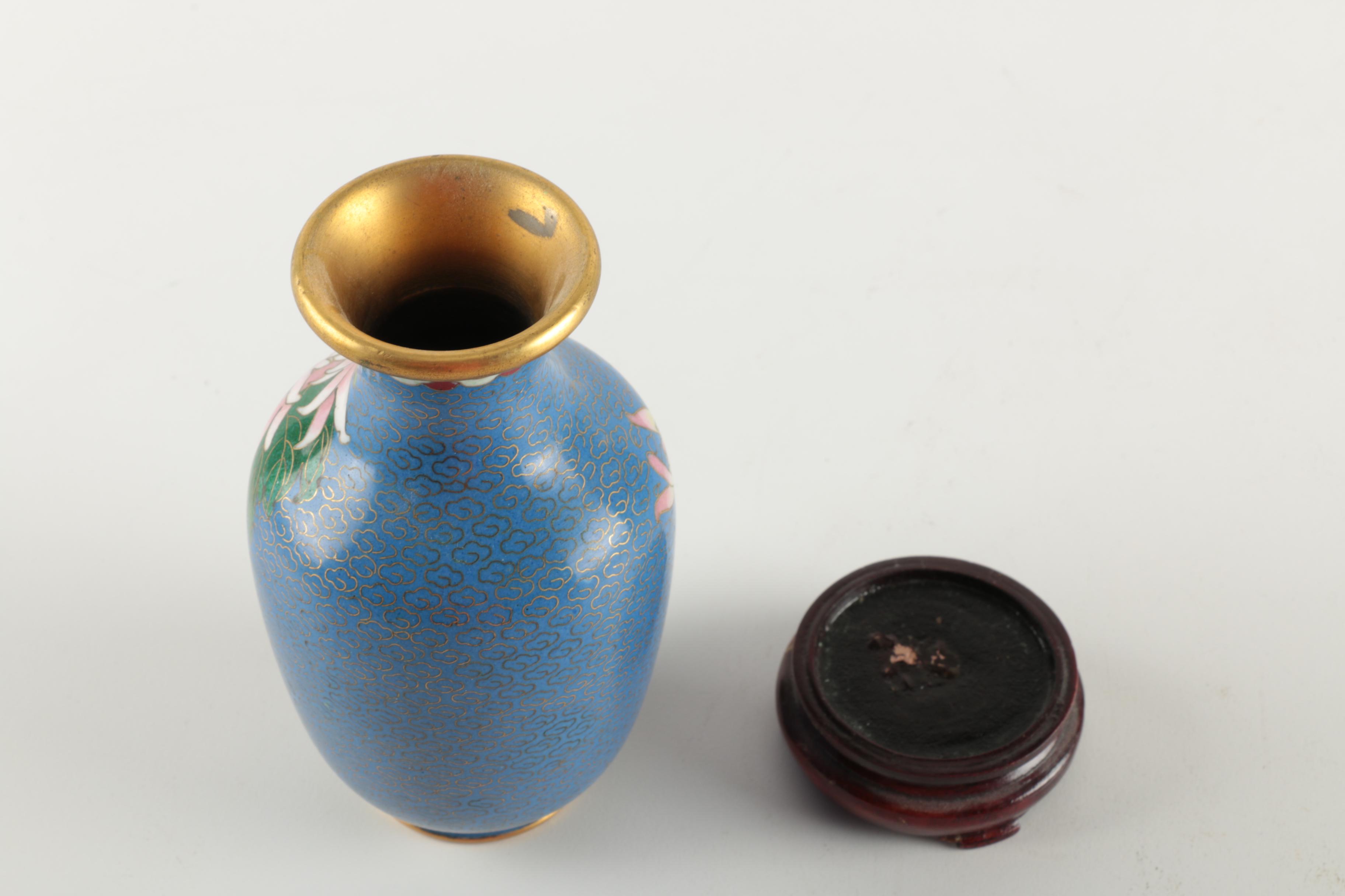 Chinese Cloisonné Vase With Stand