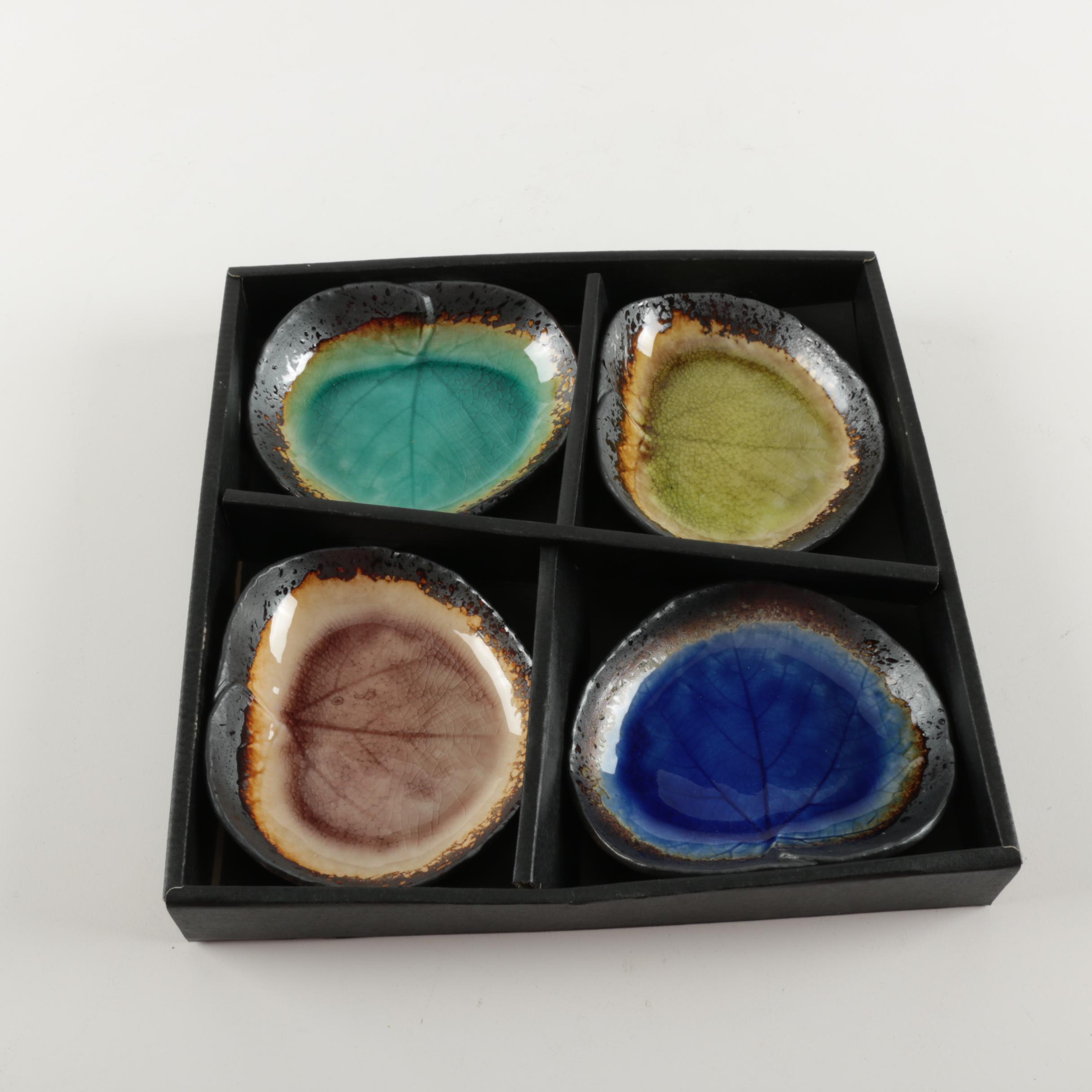 Miya Japanese Ceramic Sauce Dishes in Form of Kosui Leaves