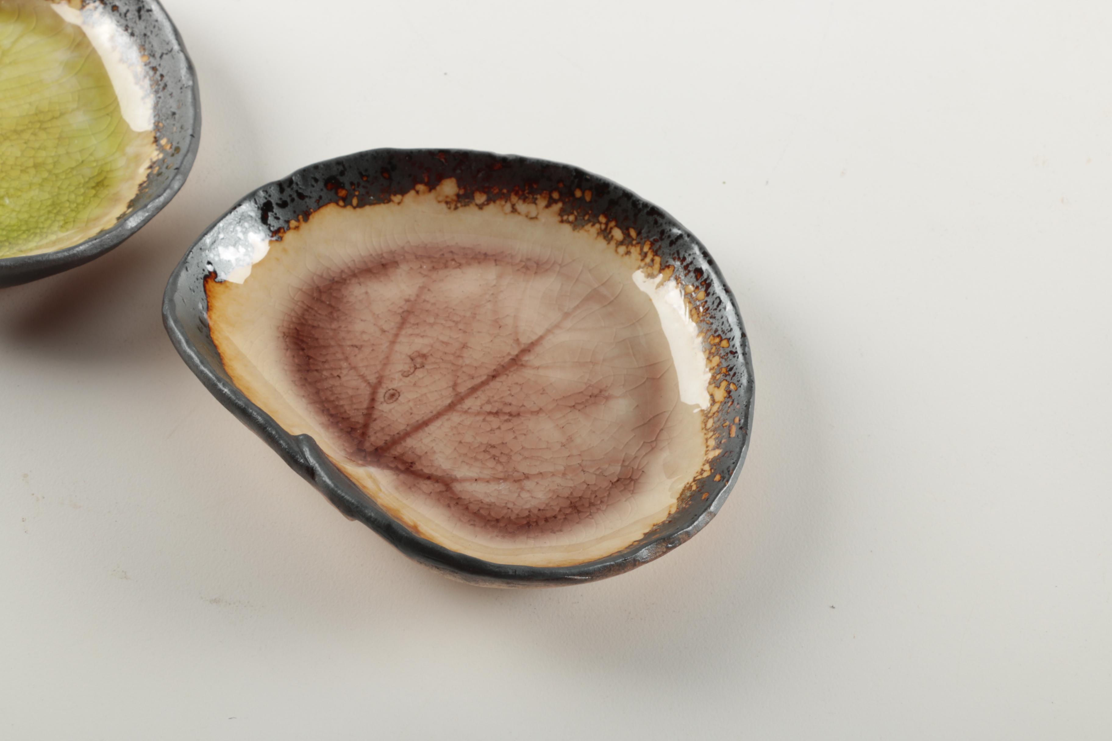 Miya Japanese Ceramic Sauce Dishes in Form of Kosui Leaves