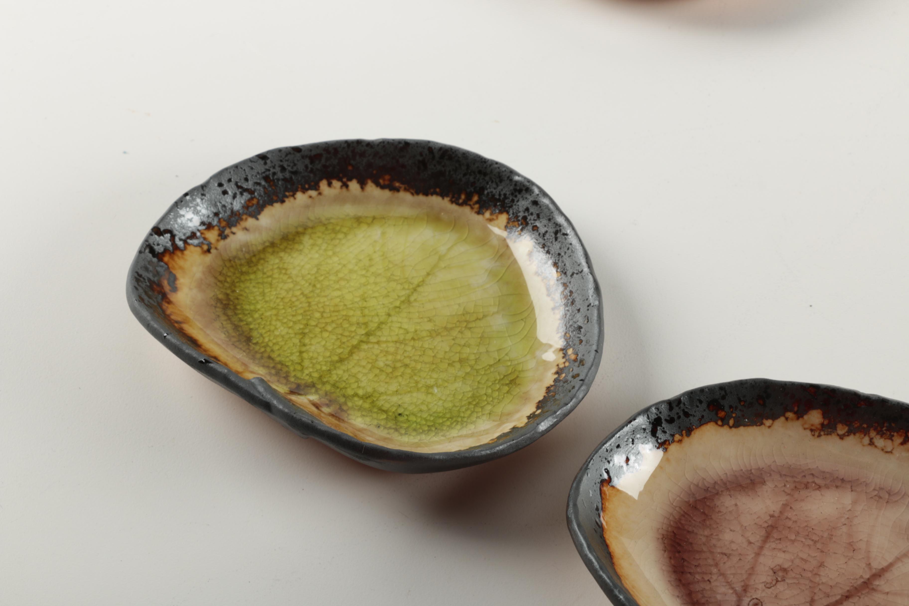 Miya Japanese Ceramic Sauce Dishes in Form of Kosui Leaves