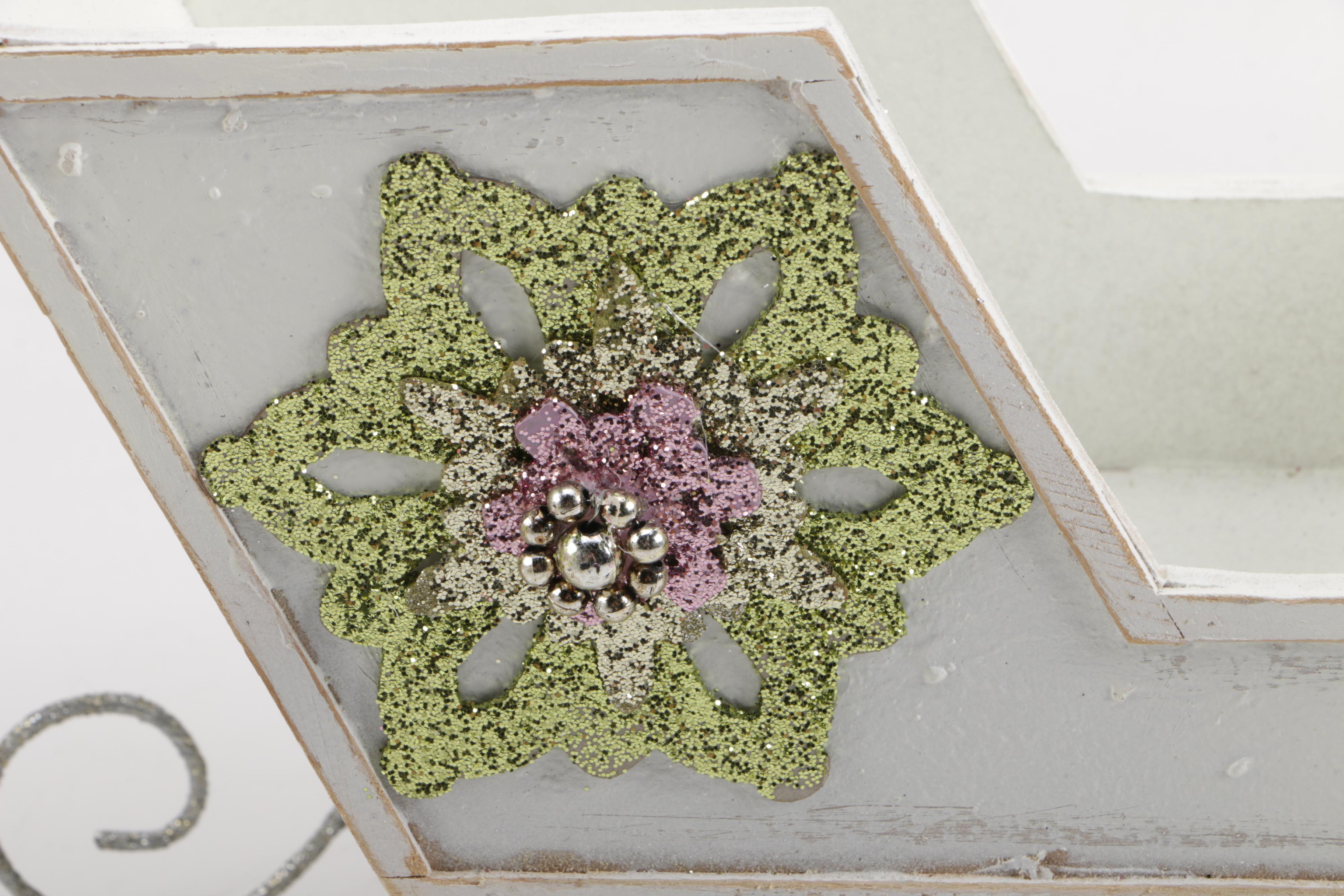 Gold Metallic Wreath and Wooden Decorative Sleds