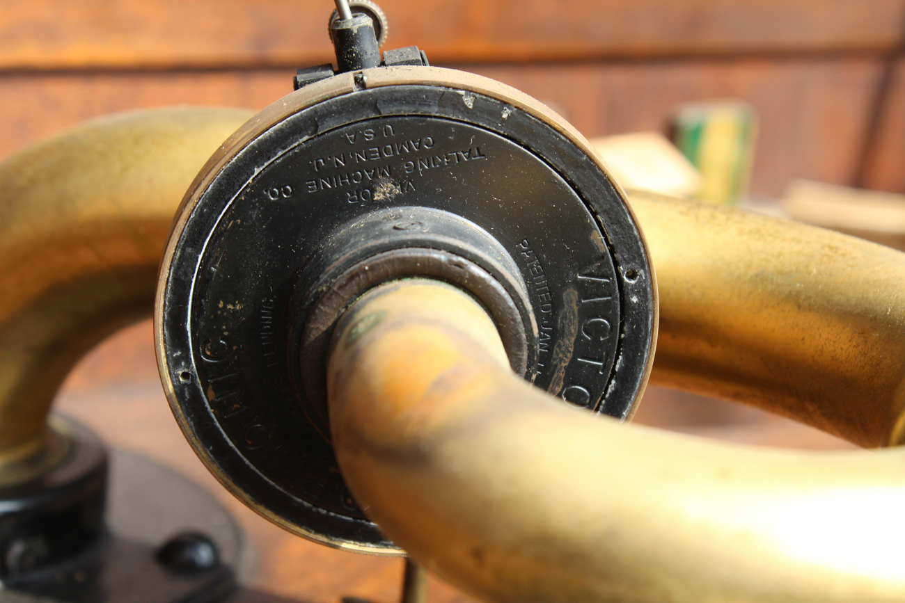 1926 Victor "Credenza" Orthophonic Victrola