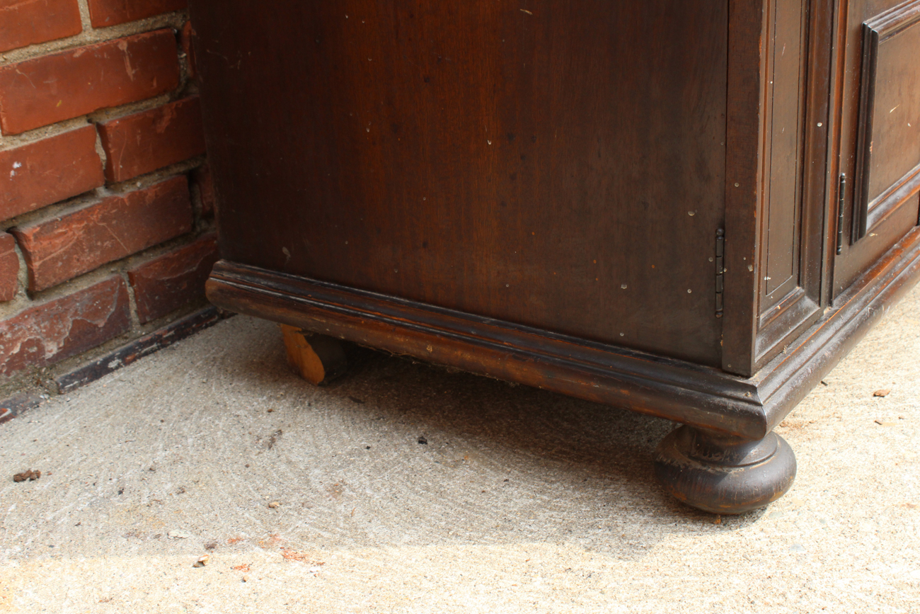 1926 Victor "Credenza" Orthophonic Victrola