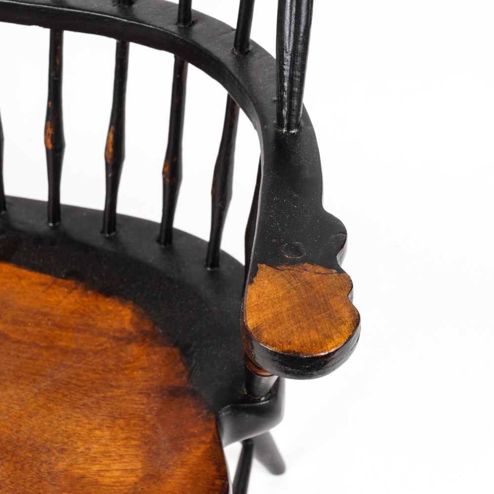 Miniature Windsor Style Settee with Spindle Back