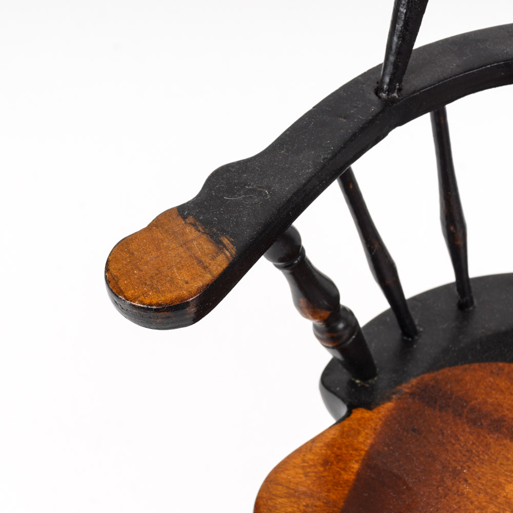 Miniature Windsor Style Settee with Spindle Back