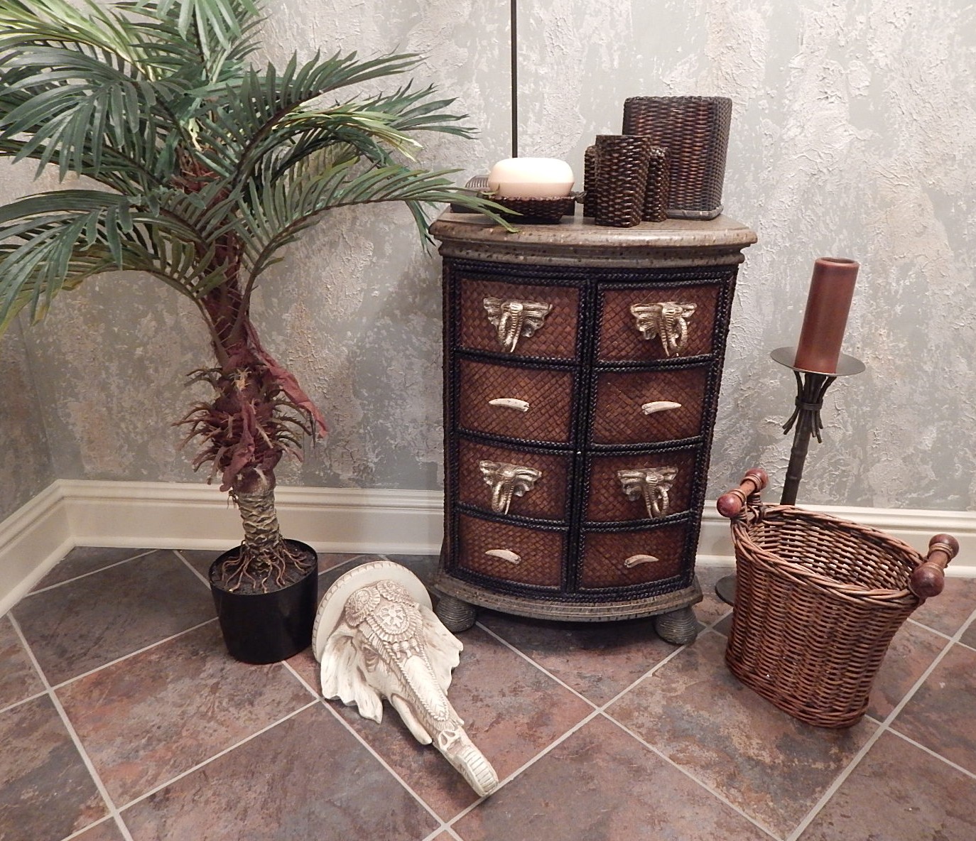 African Themed Bathroom Decor
