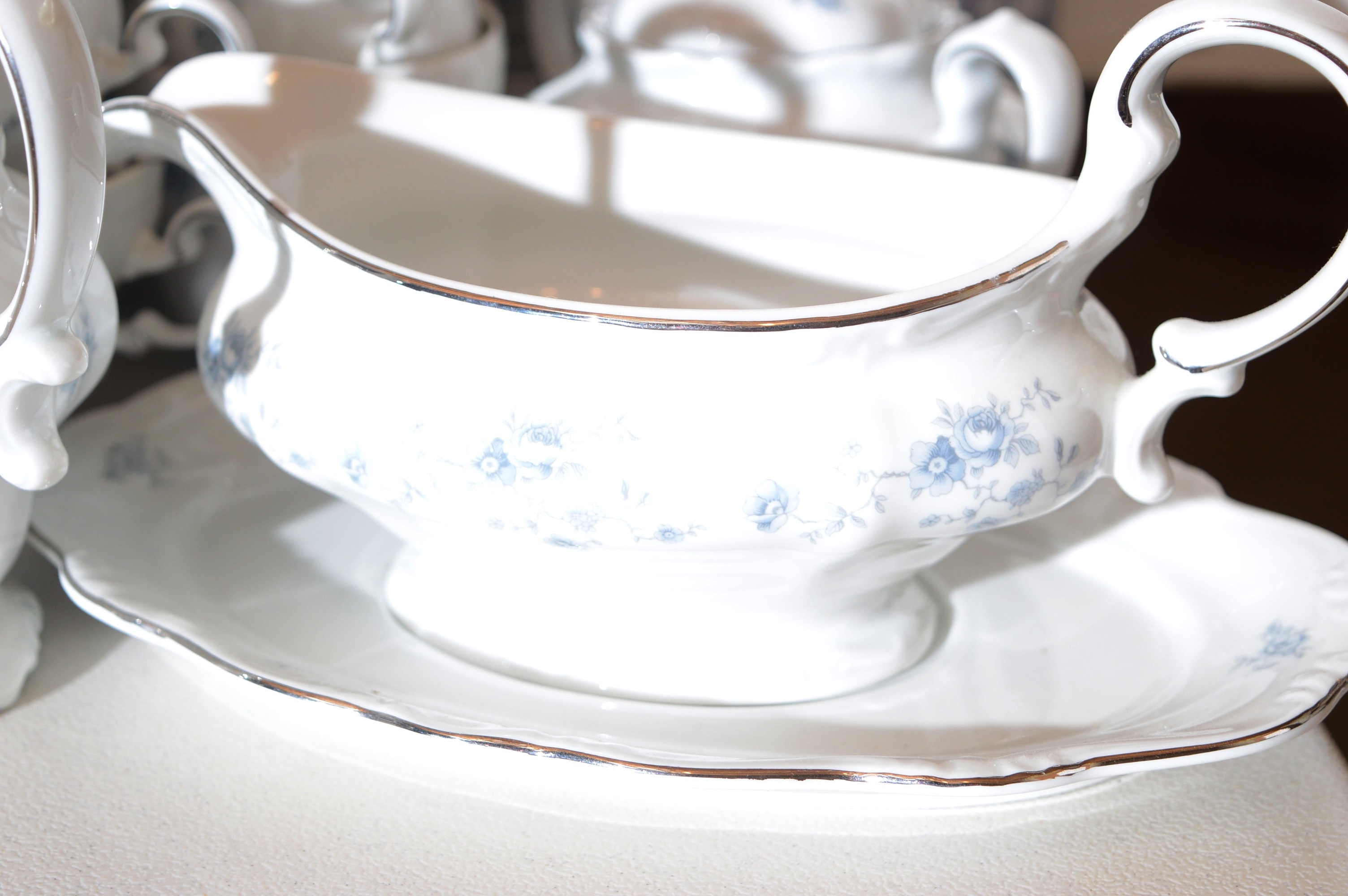 Haviland "Bue Garland" China