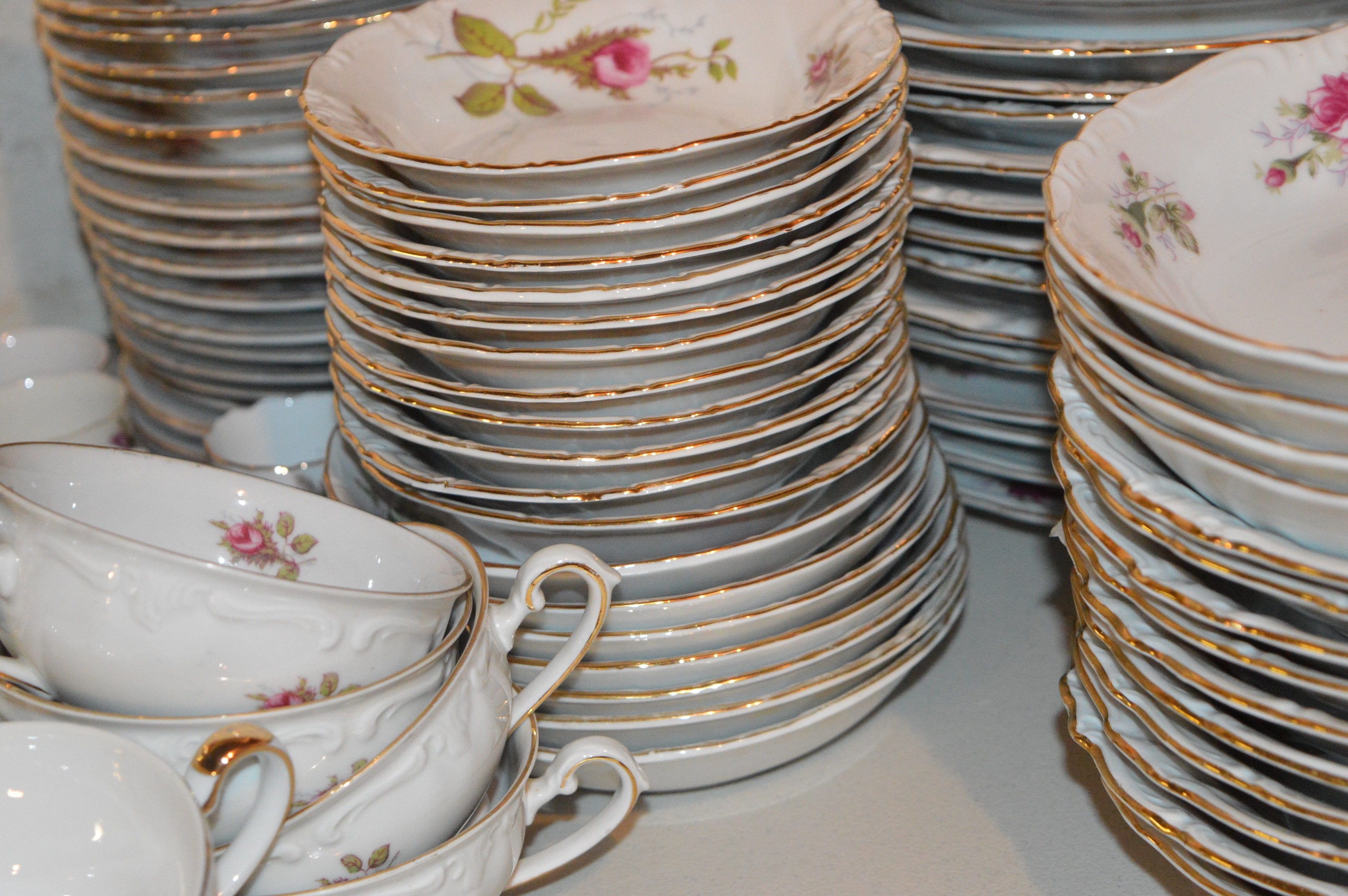 Mixed Collection of Bavarian Rose Bud China