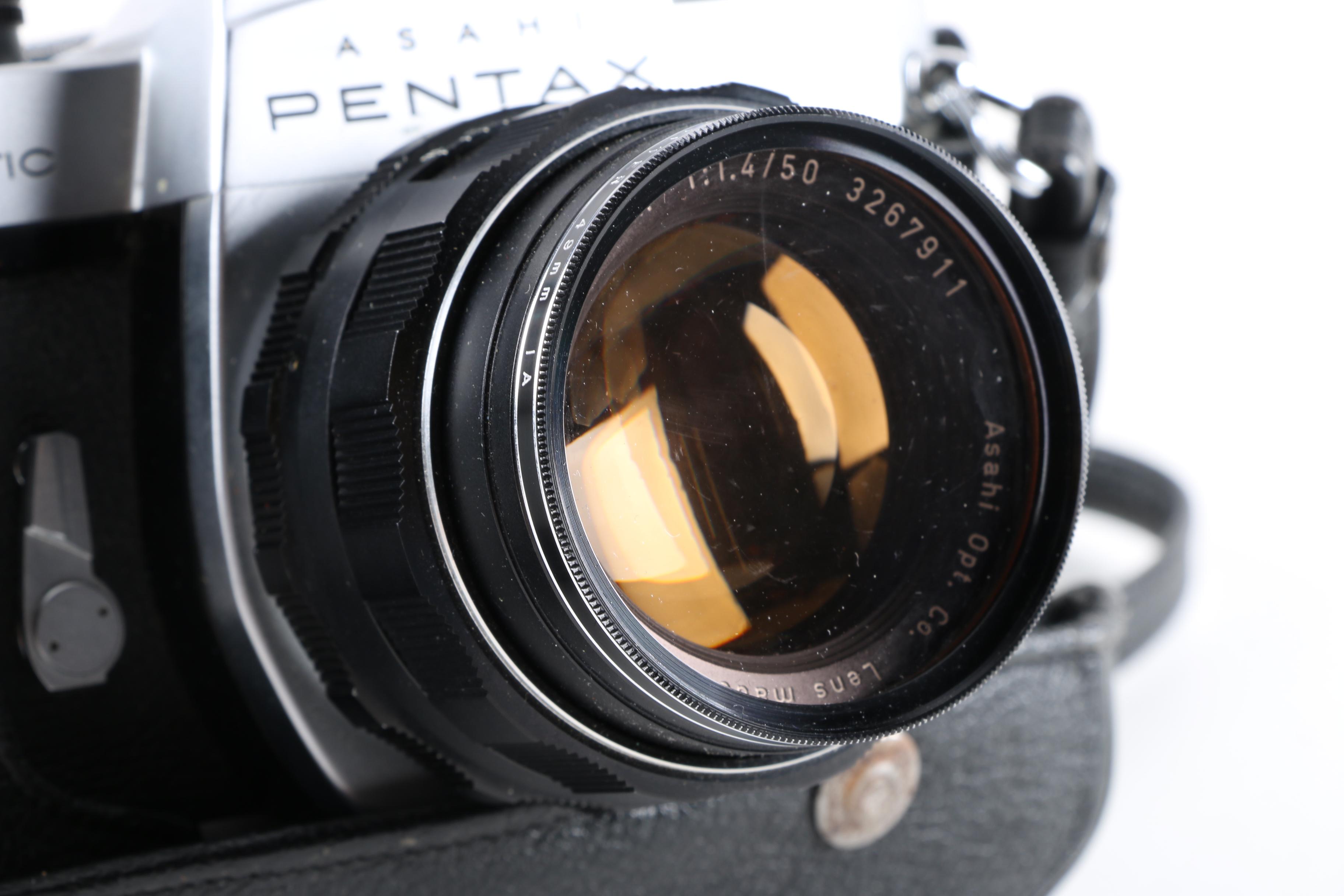 Pentax Asahi Spotmatic Camera And Sunpack Flash