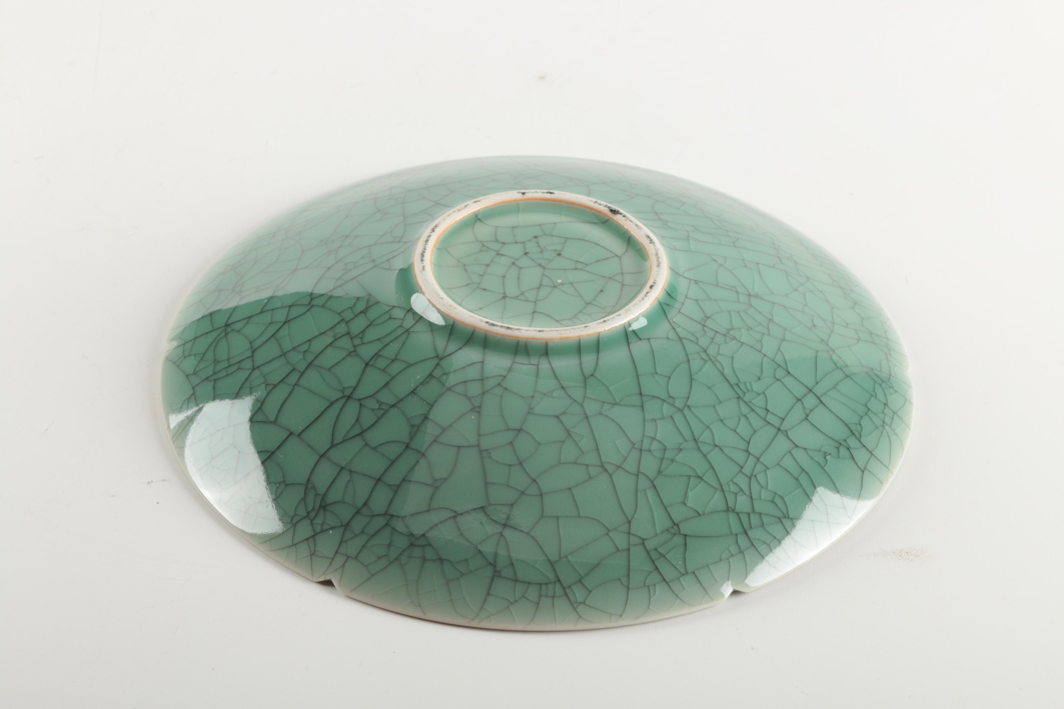 Modern Decorative Ceramic Plate