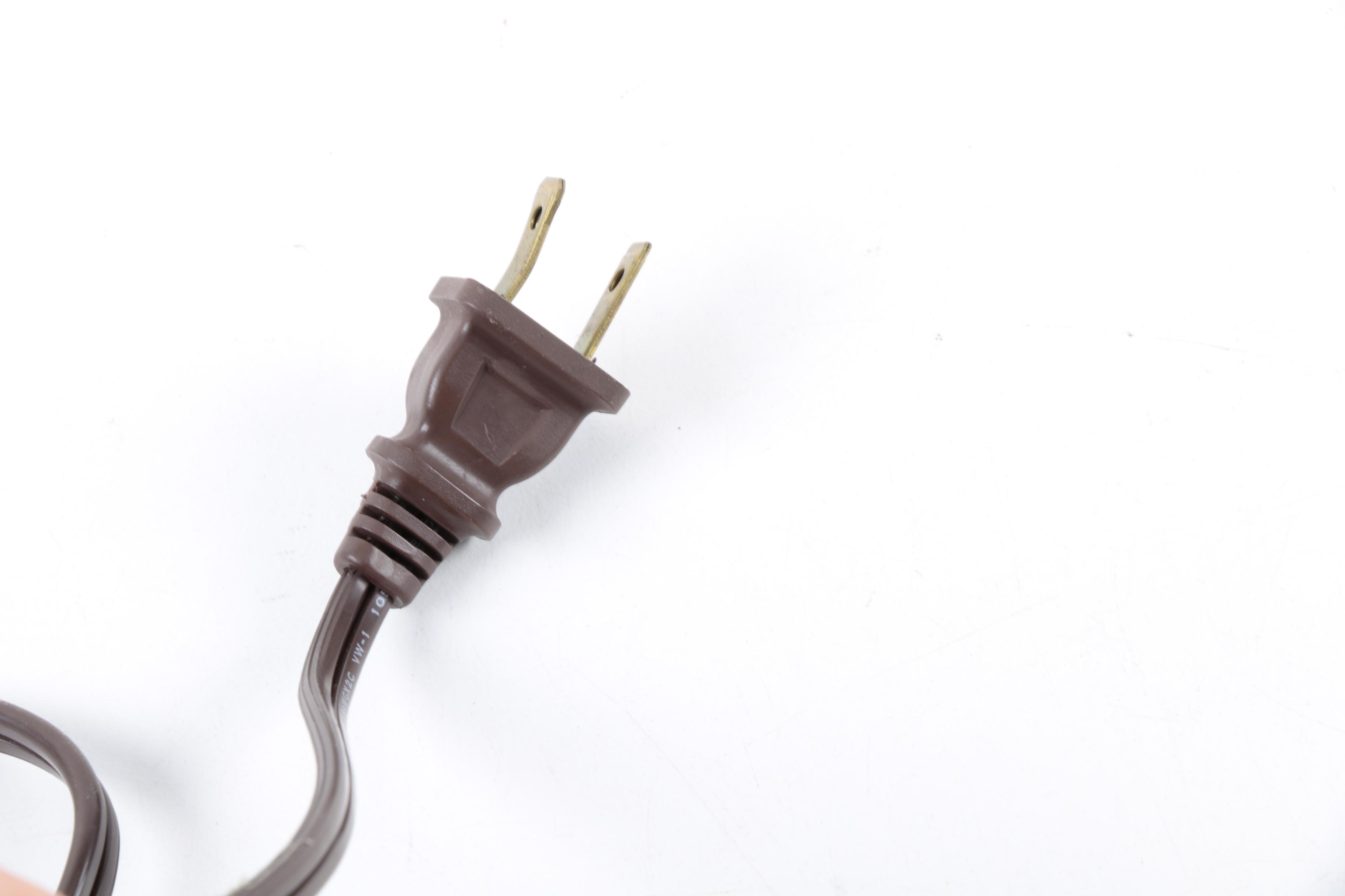 Cast Metal and Stained Glass Alligator Accent Lamp