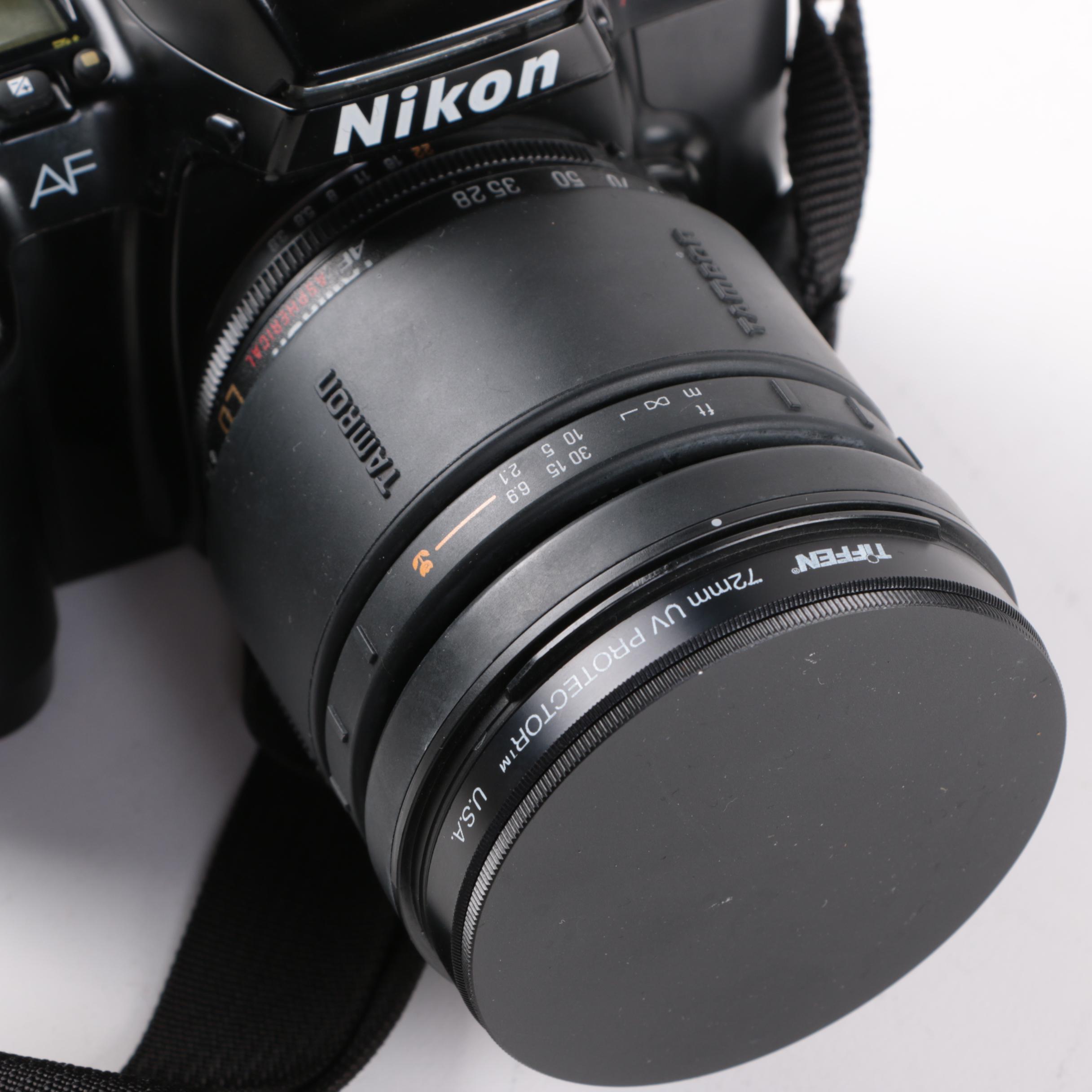 Nikon 6006N and Carrying Case