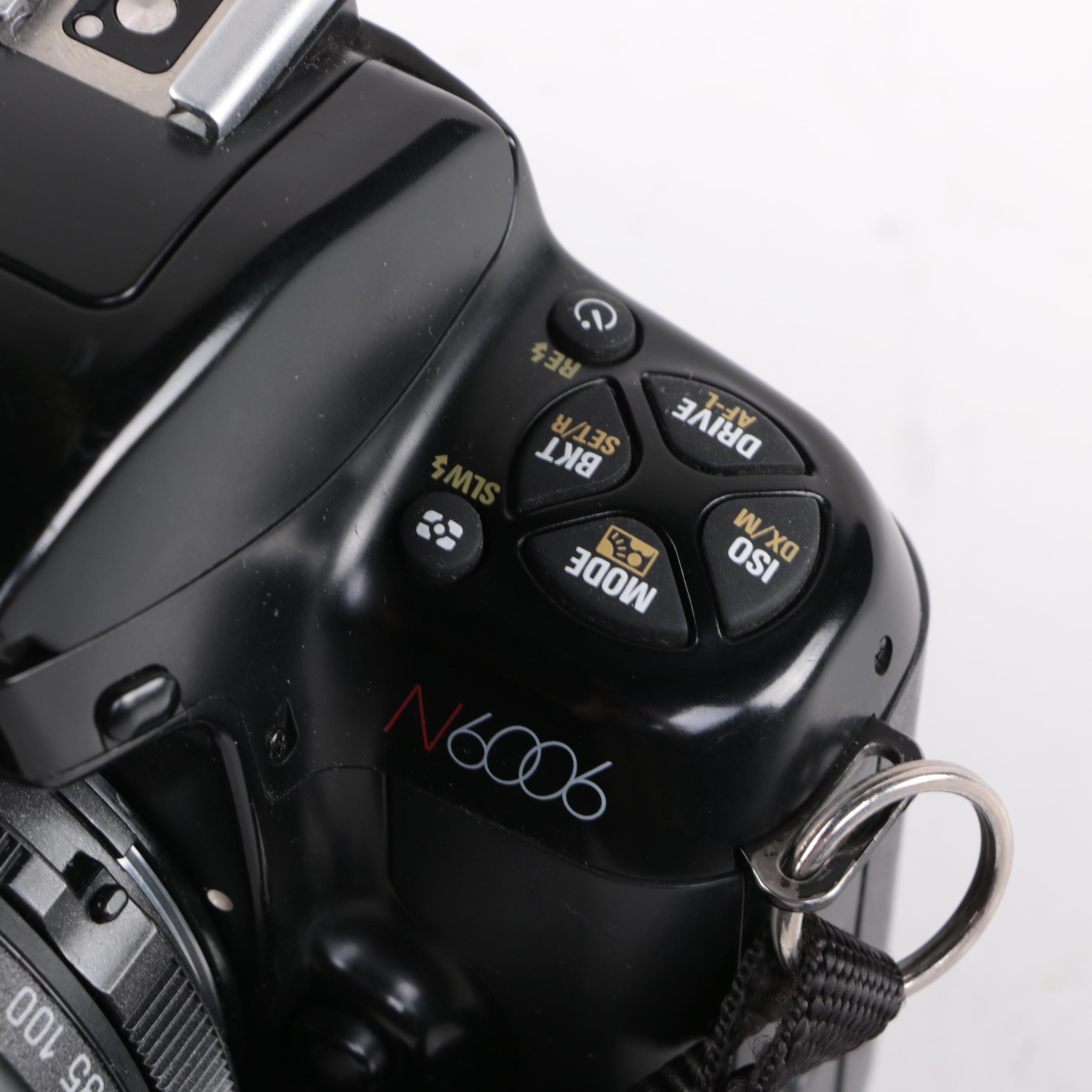 Nikon 6006N and Carrying Case