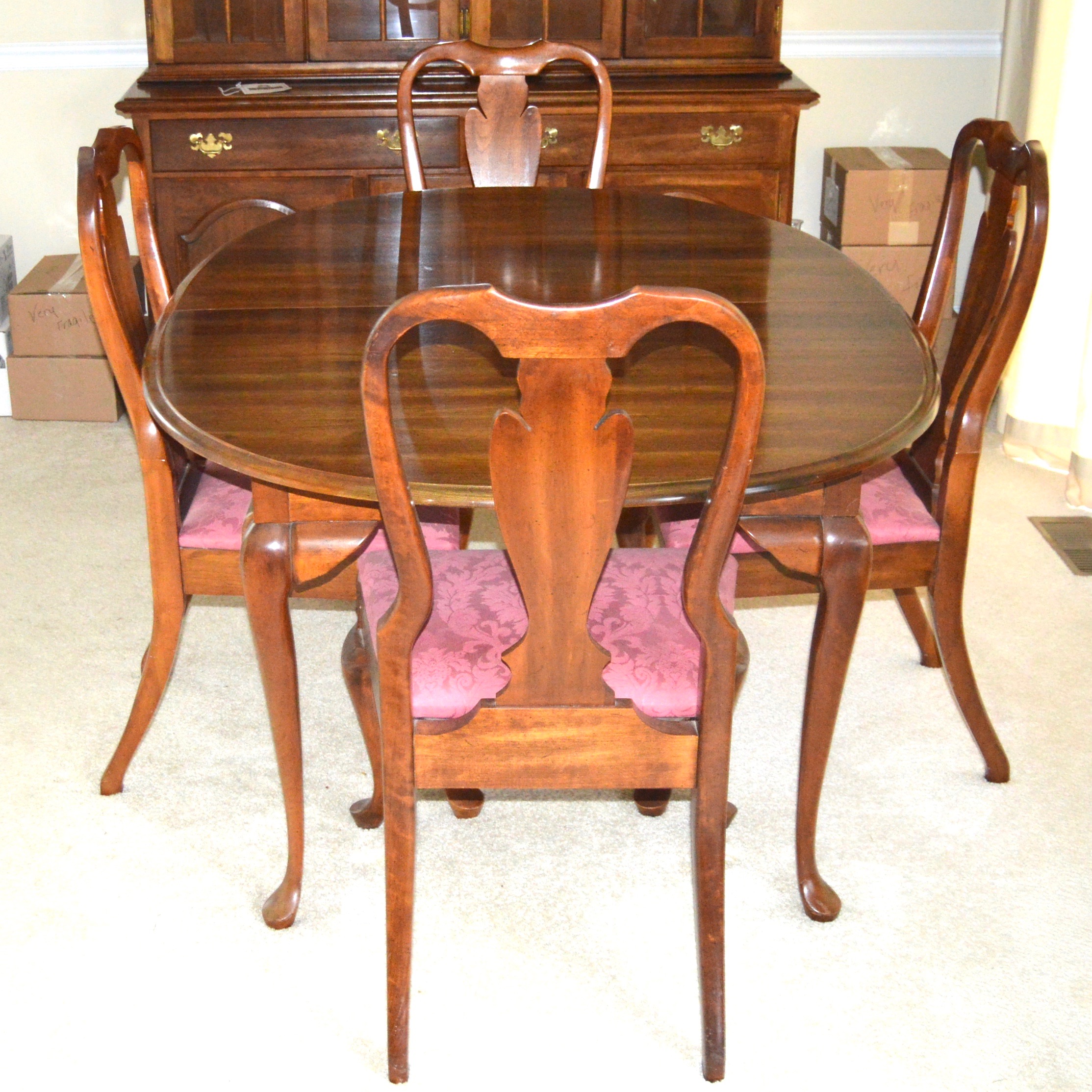 Queen Anne Style Dining Table and Chairs by Cresent Furniture