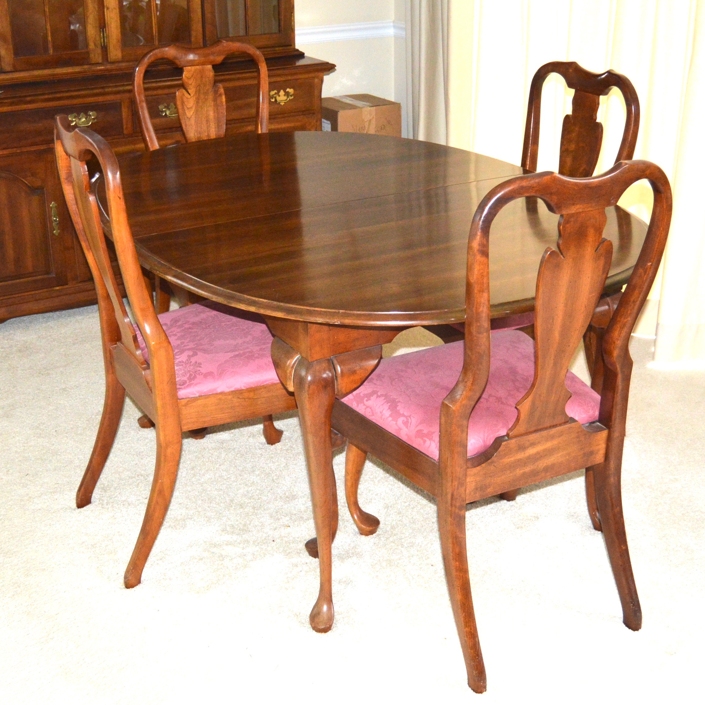 Queen Anne Style Dining Table and Chairs by Cresent Furniture