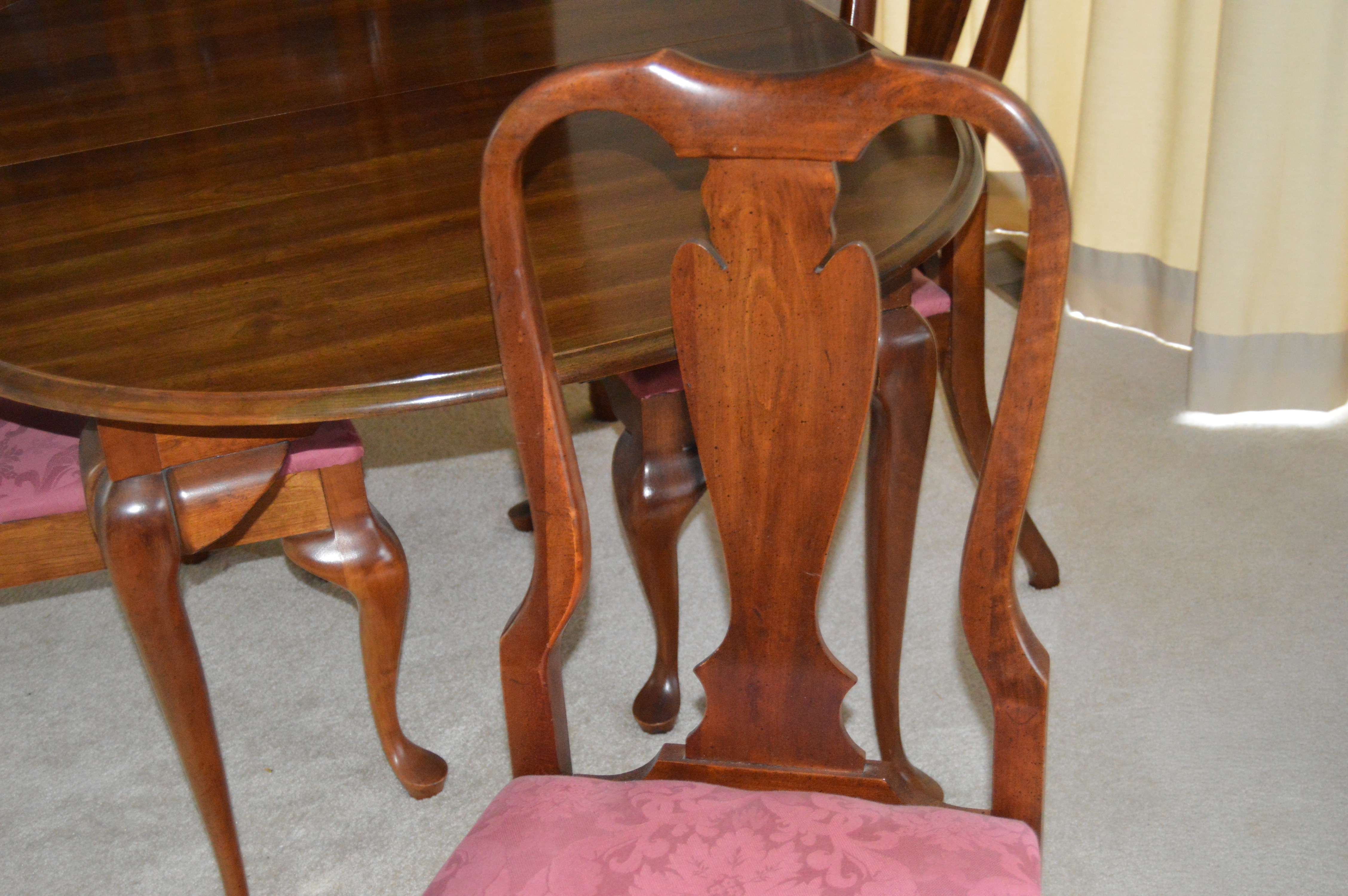 Queen Anne Style Dining Table and Chairs by Cresent Furniture