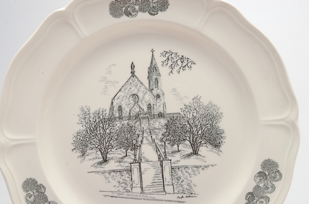 Caroline Williams Wedgwood Dinner Plates