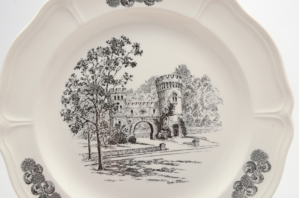 Caroline Williams Wedgwood Dinner Plates