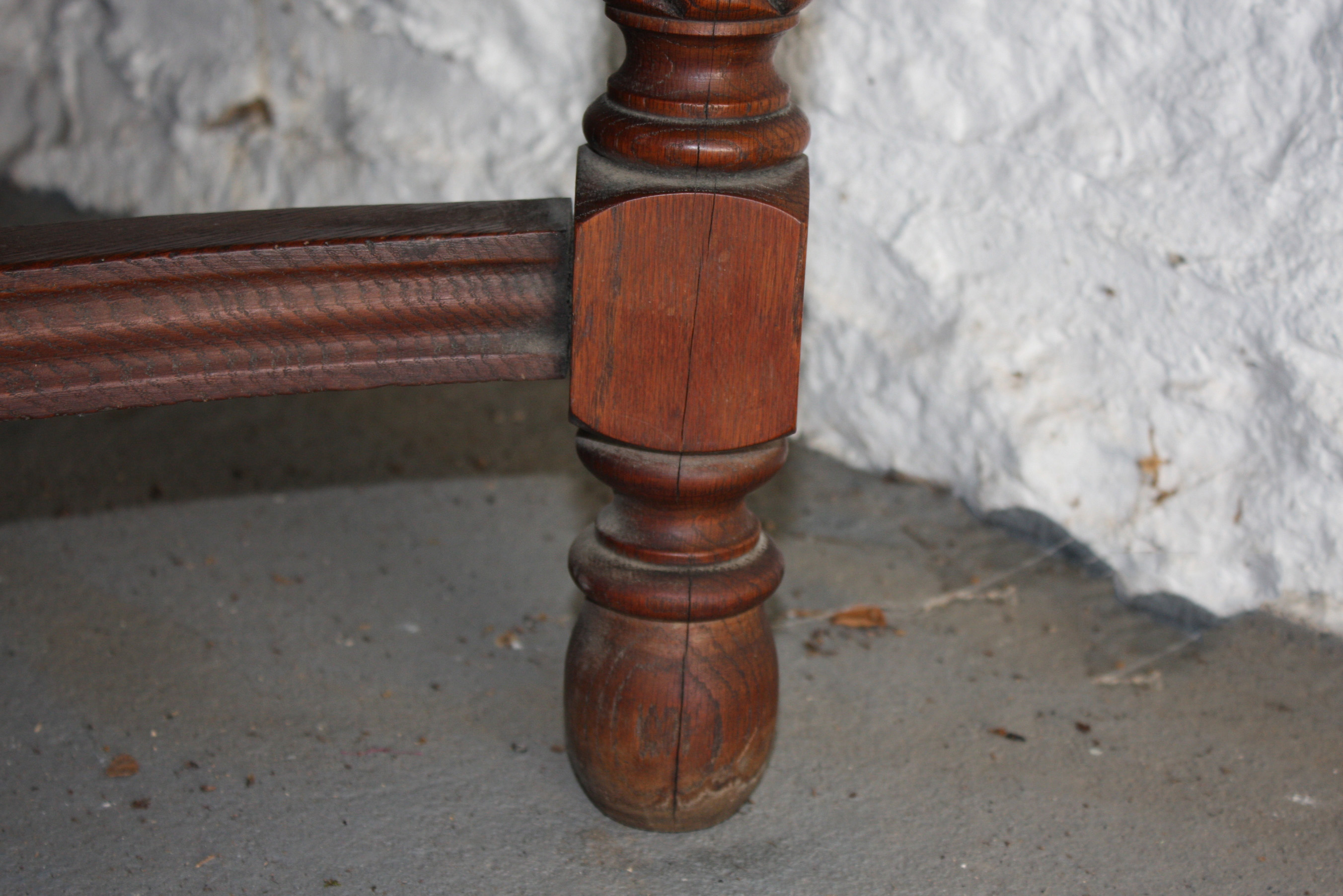 Antique Victorian Style Oak Dining Table