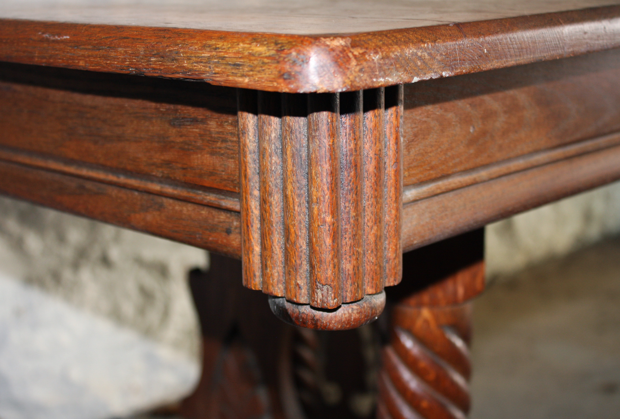 Antique Victorian Style Oak Dining Table