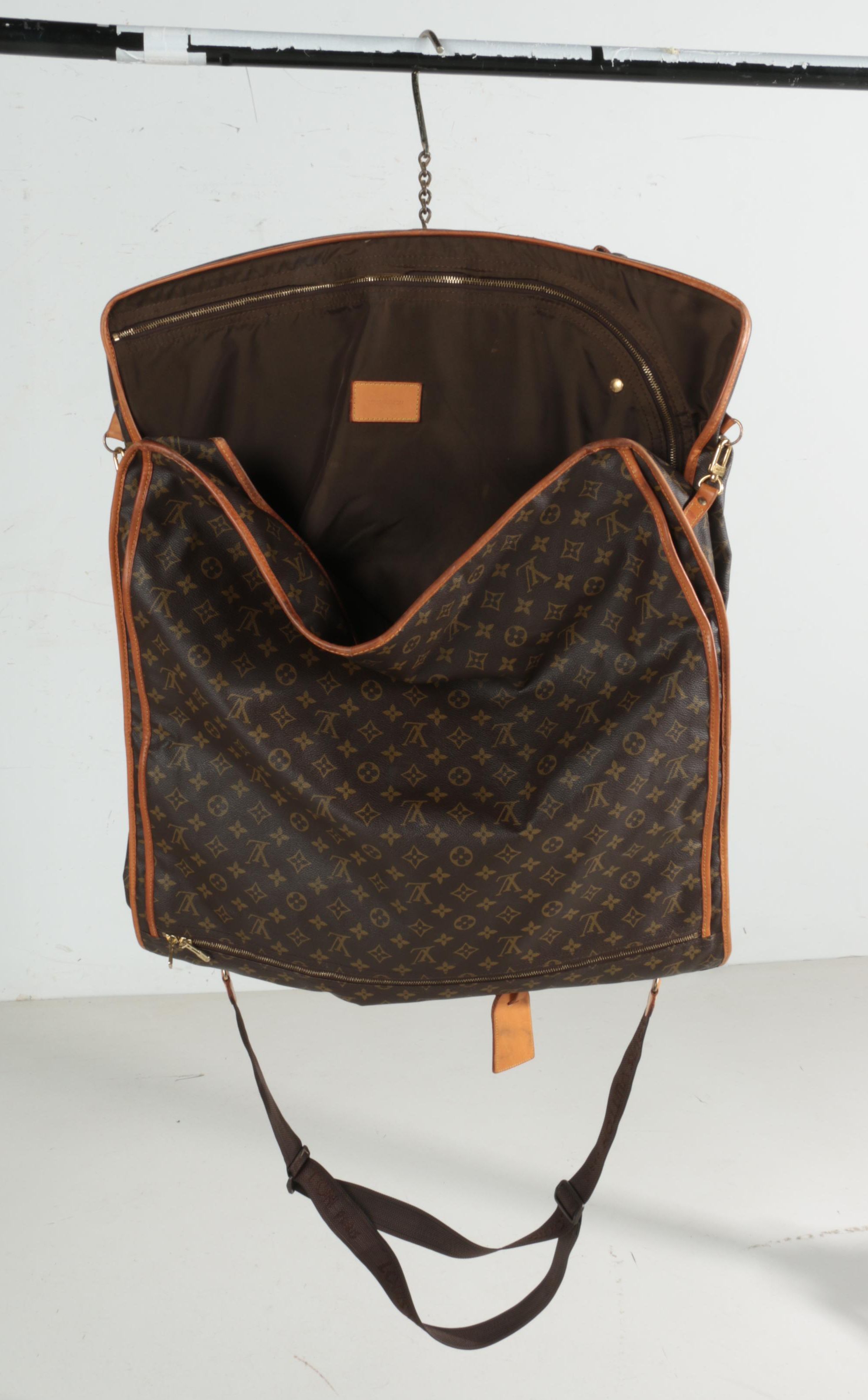 Louis Vuitton Garment Bag