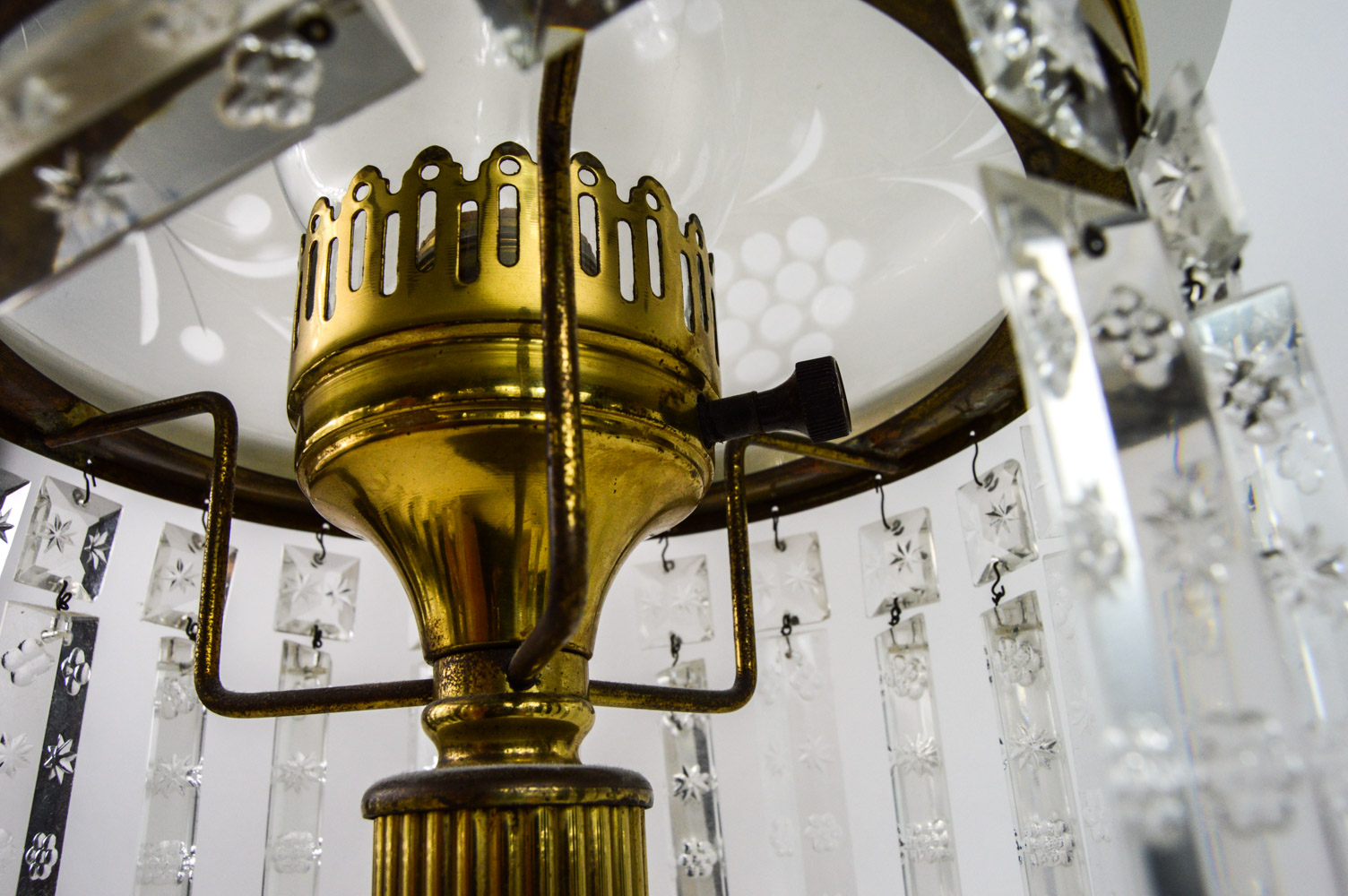 Antique Astral Table Lamp with Cut Crystal Lustres