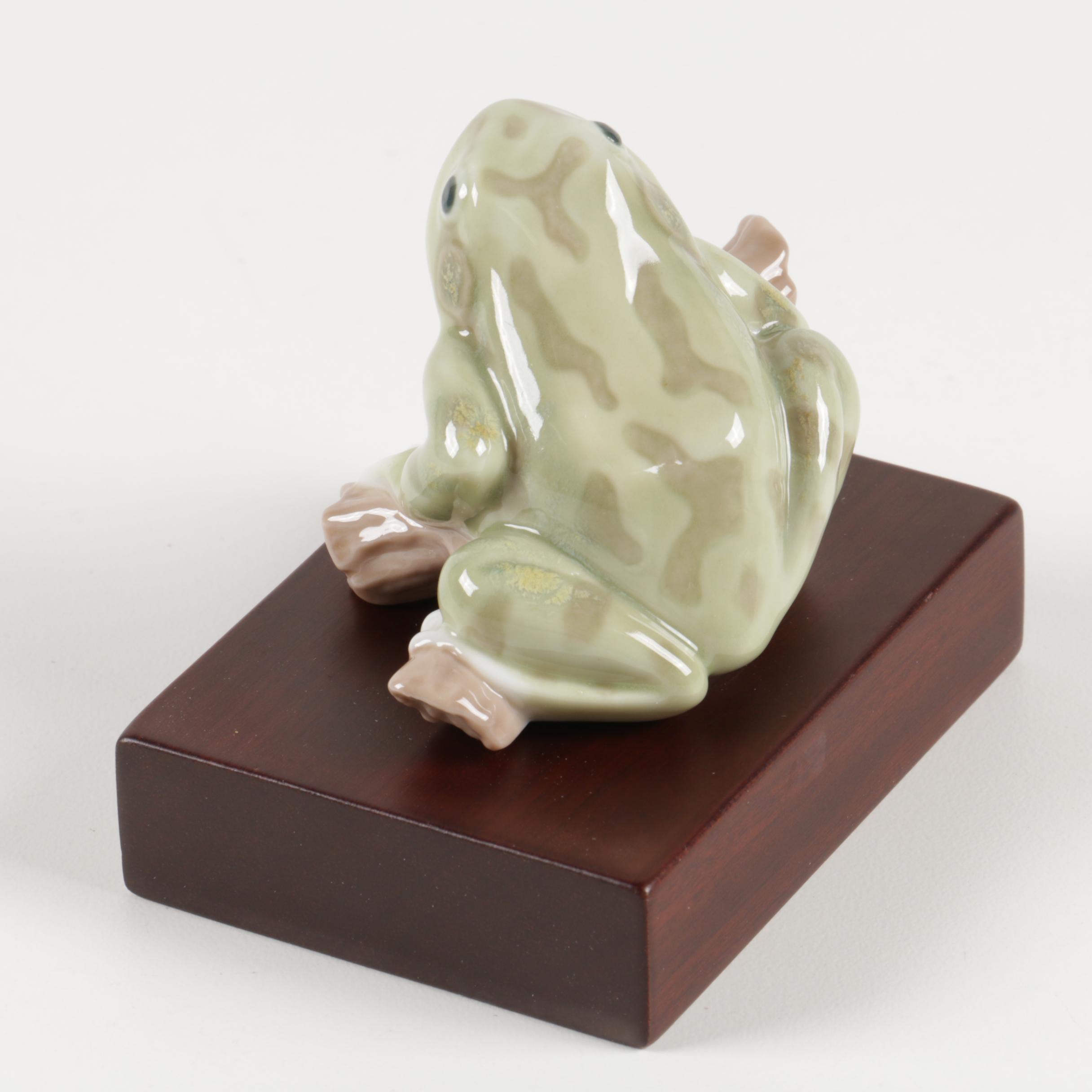 Lladró "Lucky Frog" Figurine