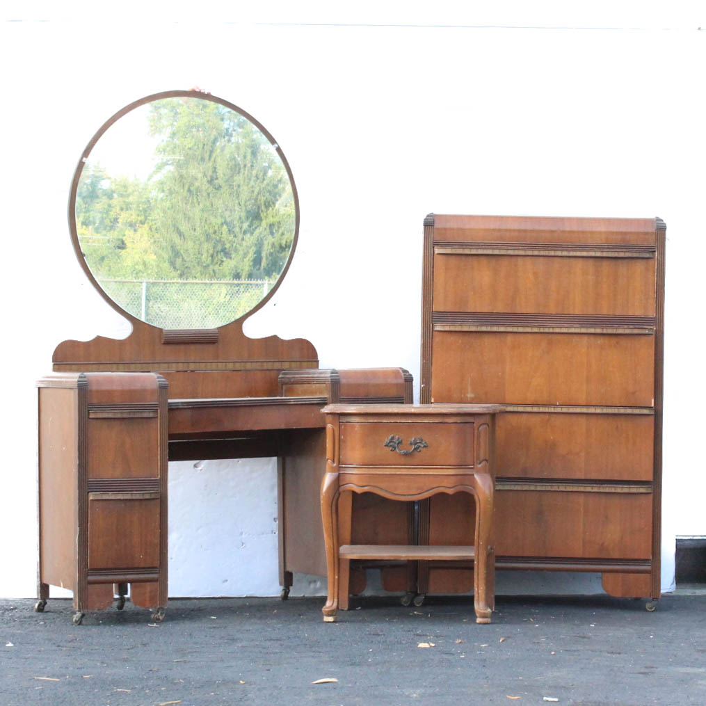 Collection of Art Deco "Waterfall" Style Bedroom Furniture