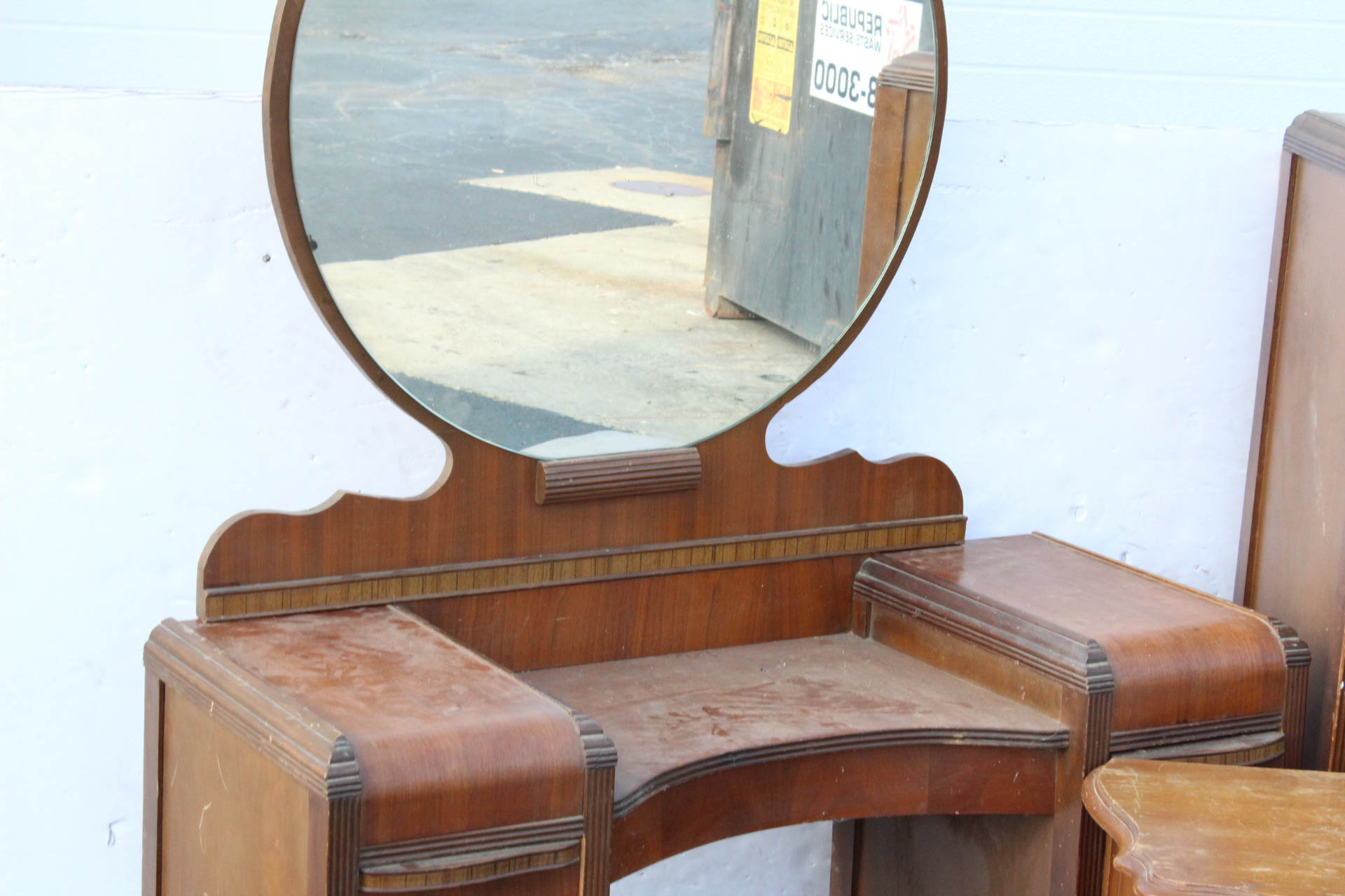 Collection of Art Deco "Waterfall" Style Bedroom Furniture