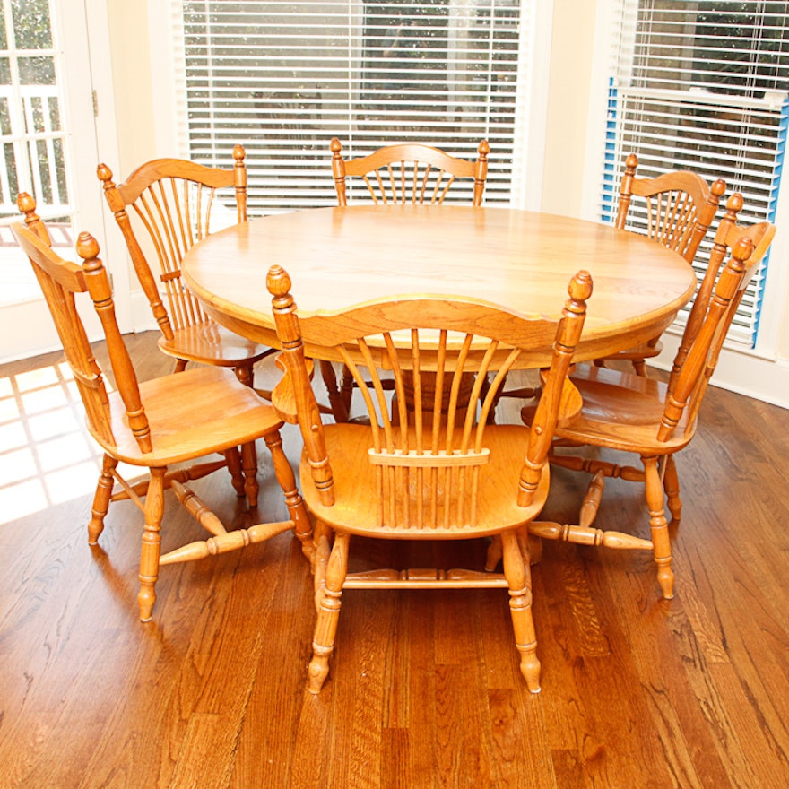 Oak Pedestal Base Dining Table and Chairs