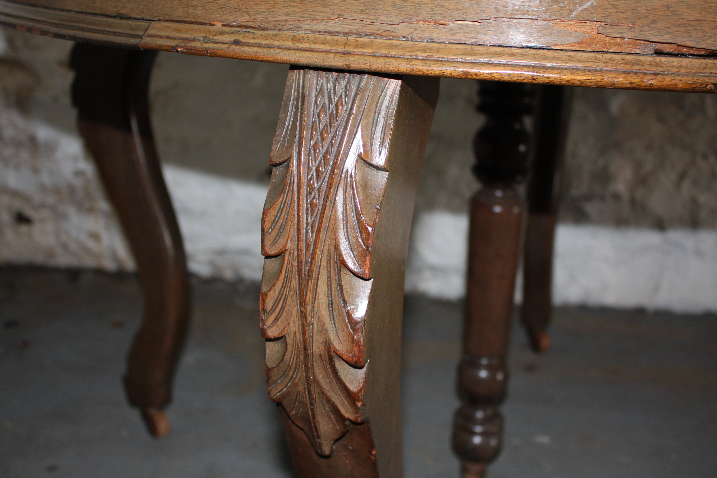 Antique Mahogany Dining Table with Leaf Inserts