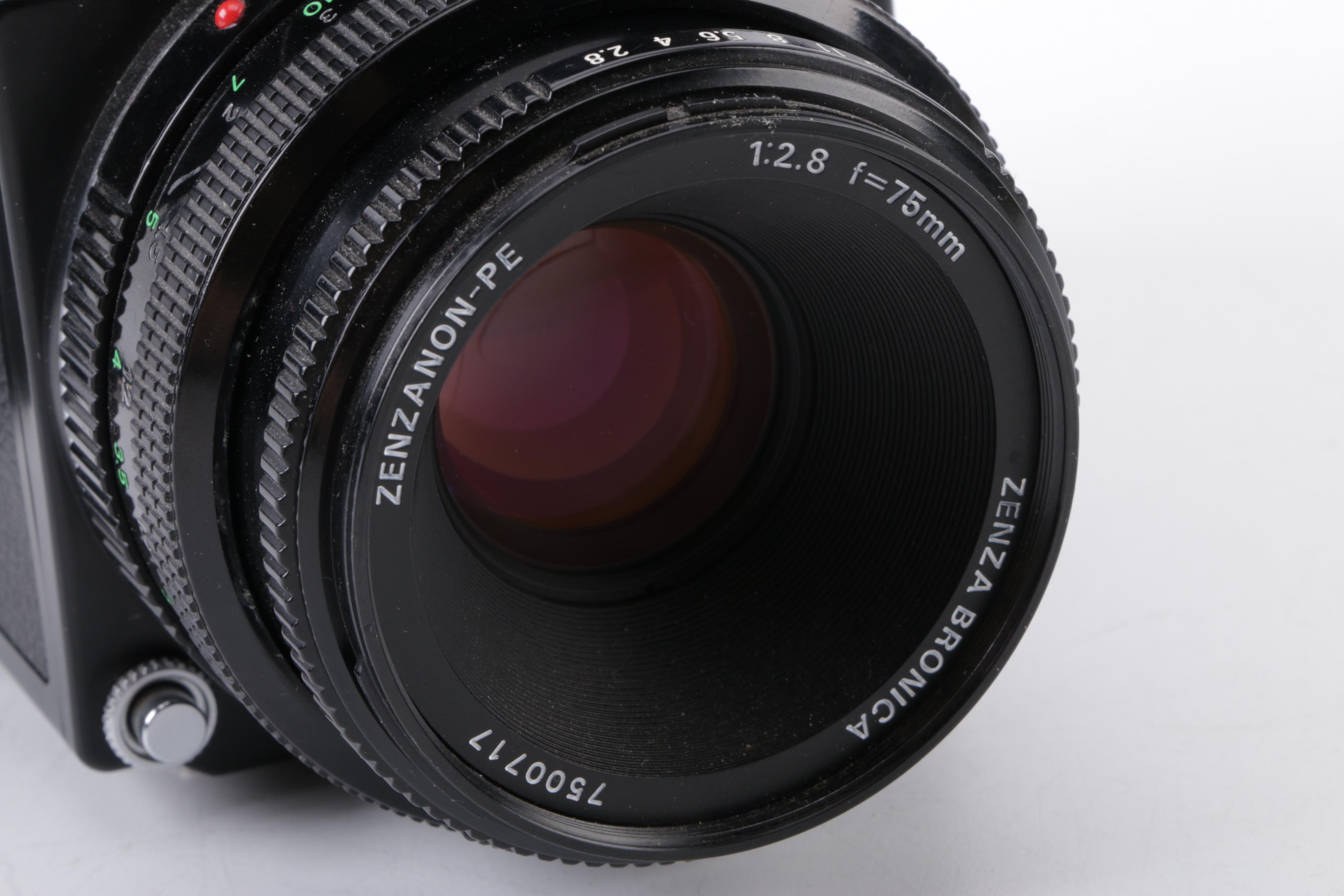 Zenza Bronica Camera