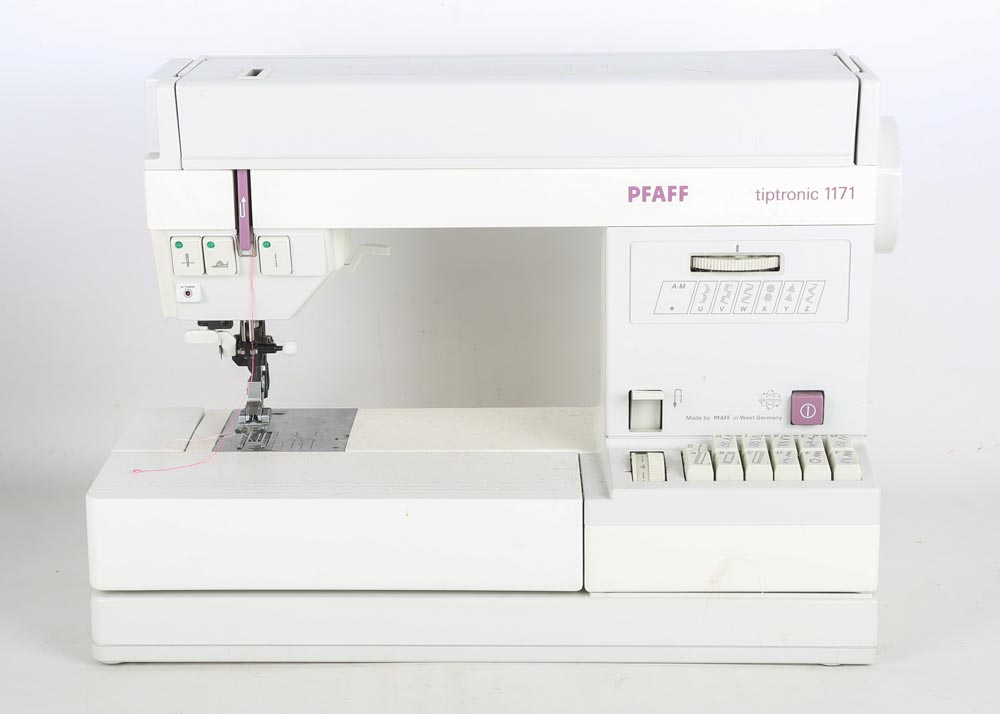 PFAFF Tiptronic 1171 Sewing Machine
