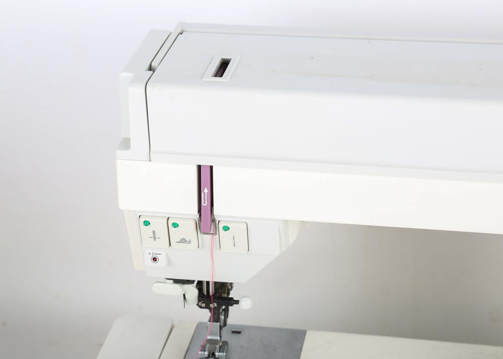 PFAFF Tiptronic 1171 Sewing Machine