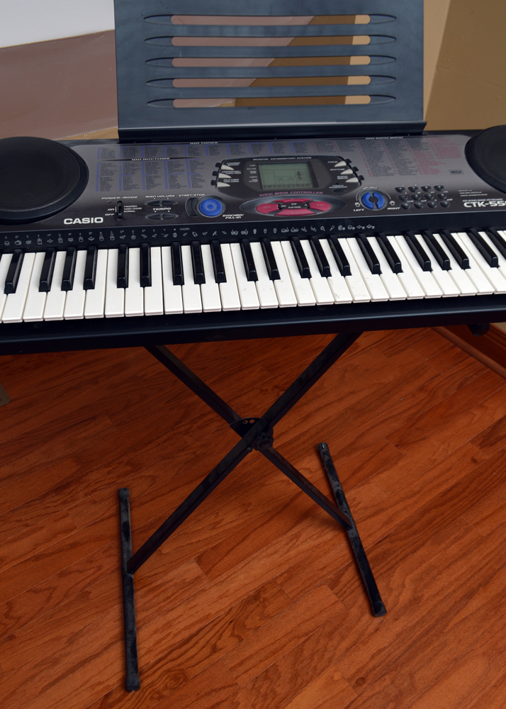 Casio Electronic Keyboard and Stand