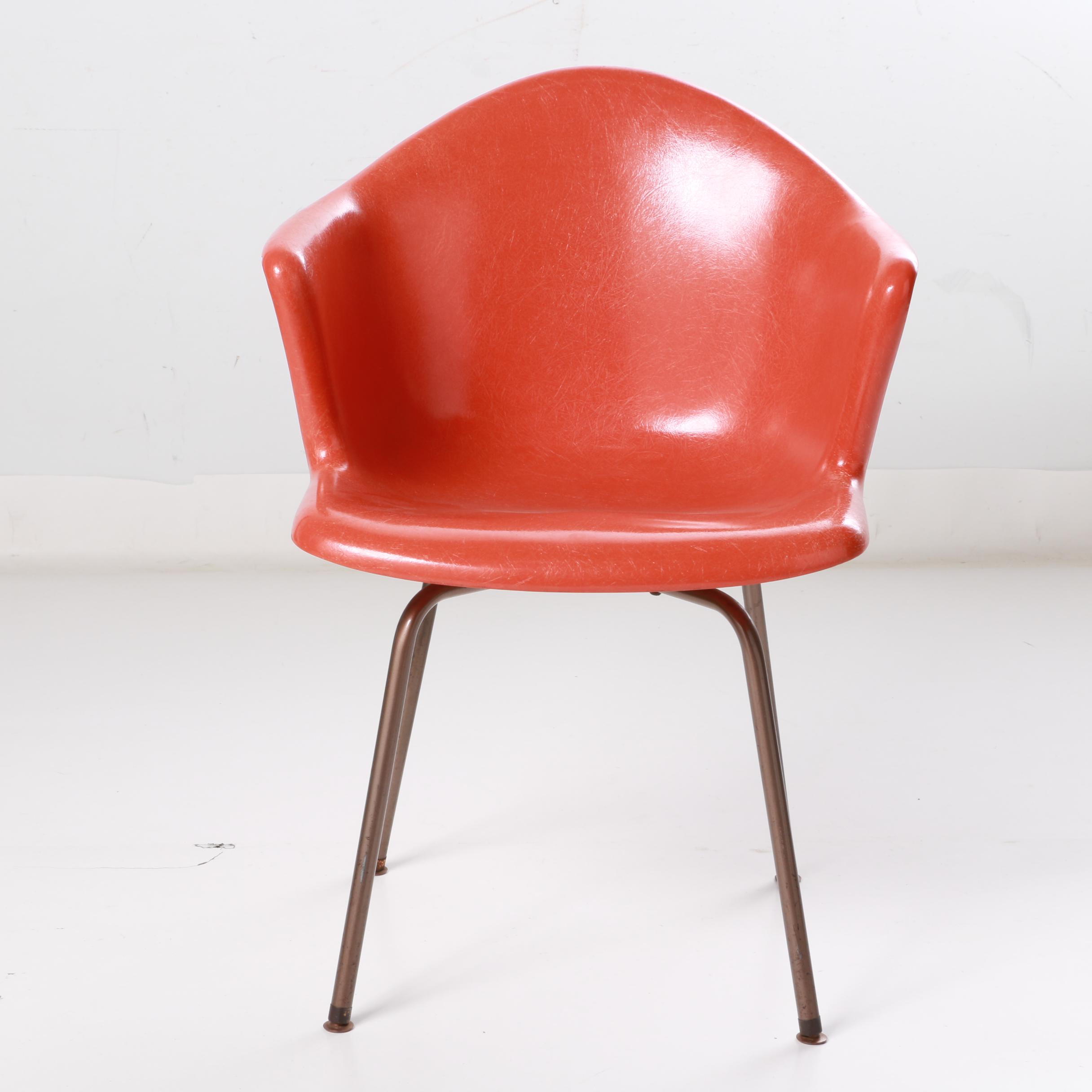 Vintage Mid Century Modern Fiberglass Chair by Douglas Furniture Corporation