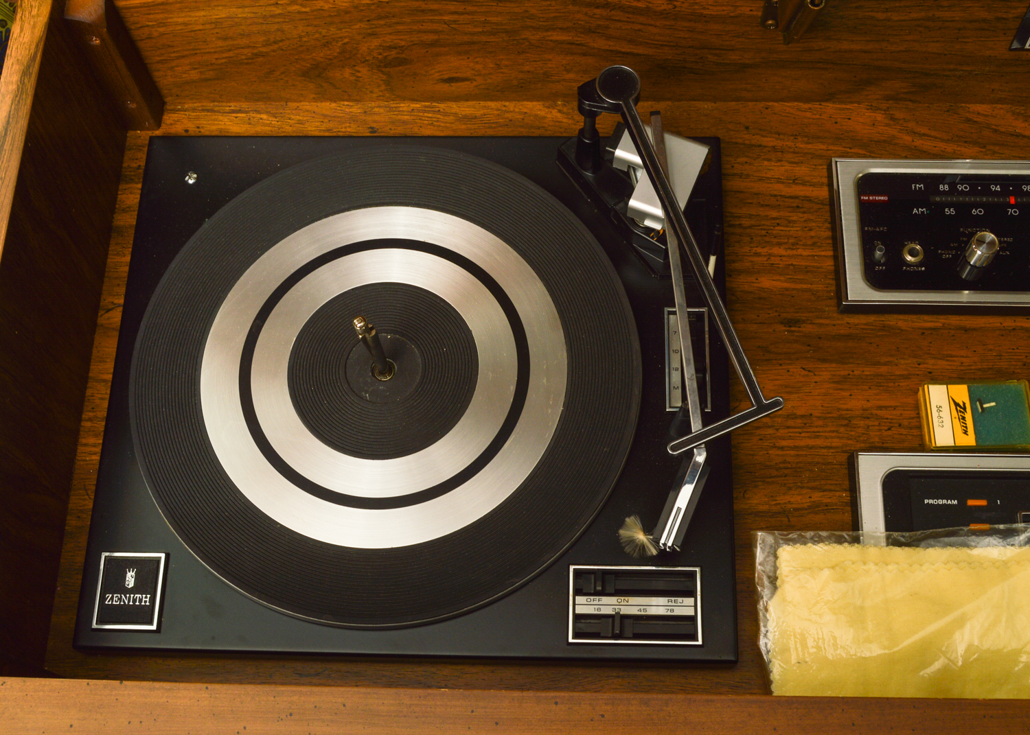 Vintage Zenith Allegro Stereo Console