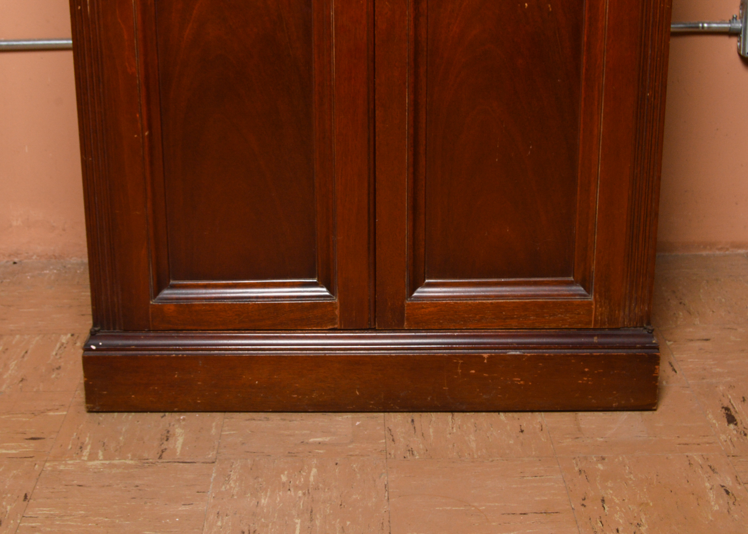 Vintage Magnavox Stereo Cabinet