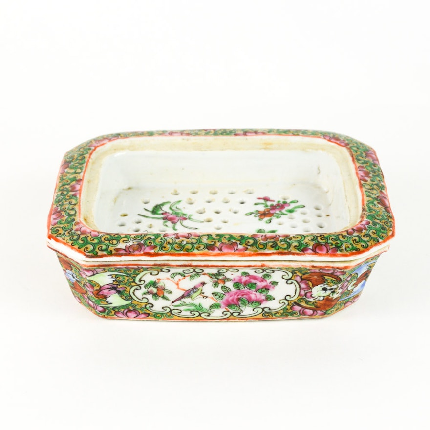 Chinese Rose Medallion Ceramic Soap Dish